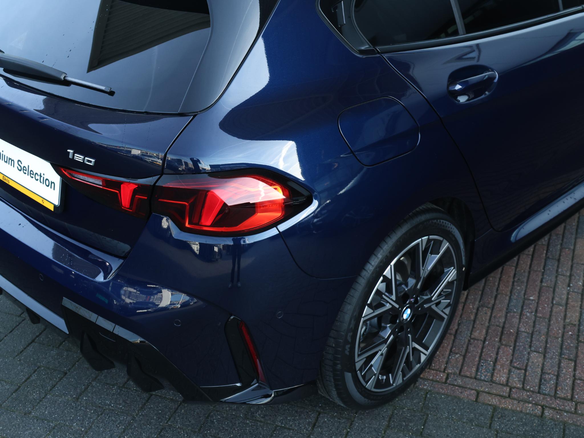 BMW 1 Serie 120 M Sport Design Edition - Afbeelding 4