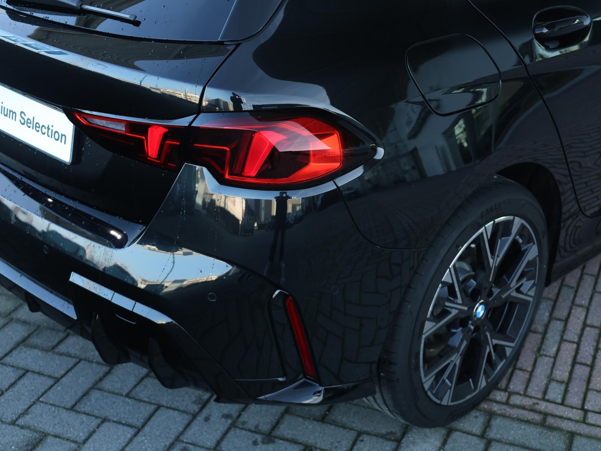 BMW 1 Serie 120 M Sport Design Edition - Afbeelding 4