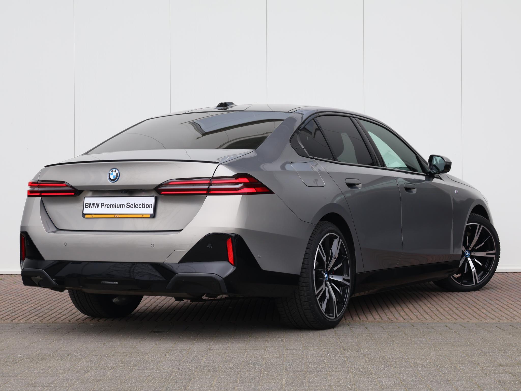 BMW 5-serie 550e xDrive - Afbeelding 2