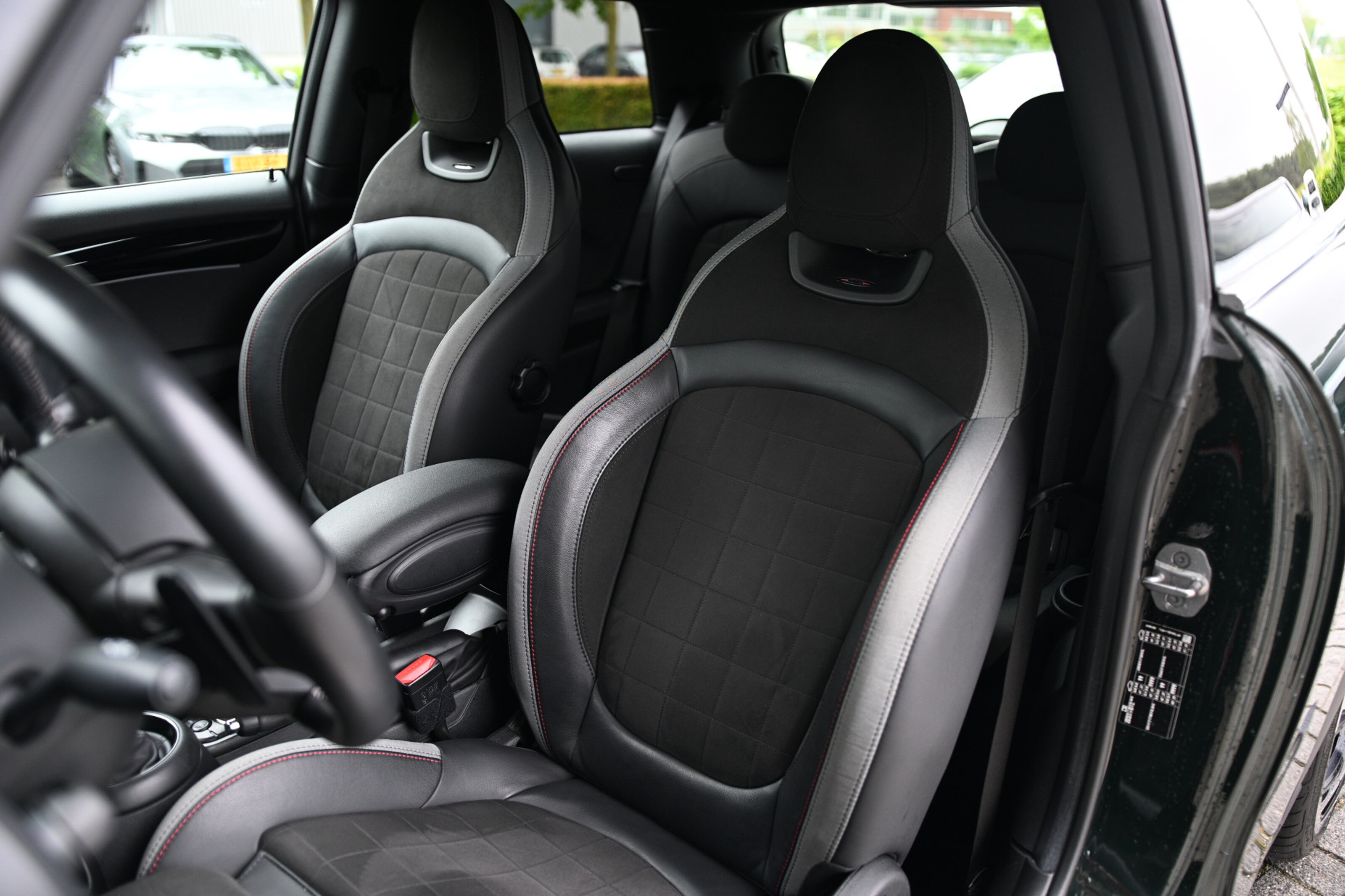 MINI Cooper Hatchback John Works Automaat