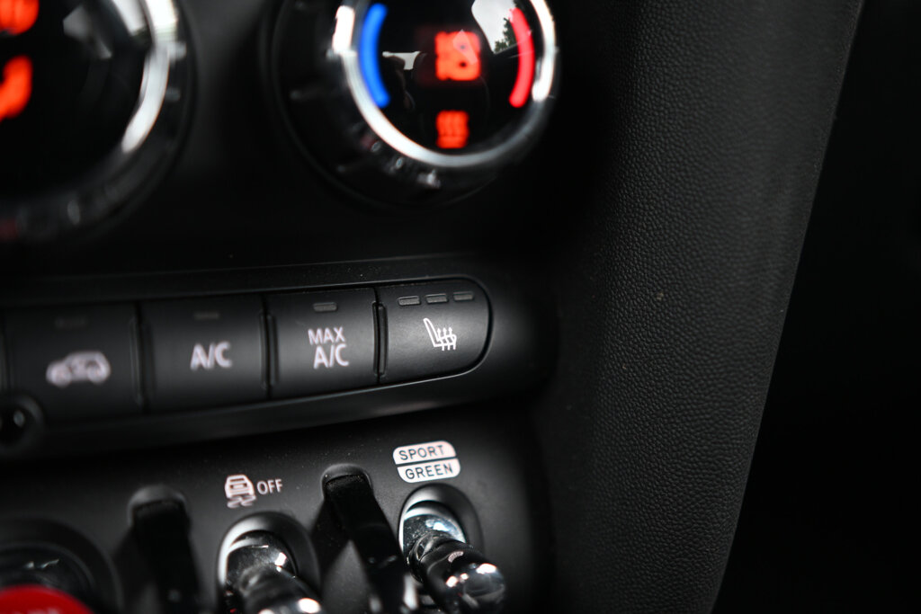 MINI Cooper 16