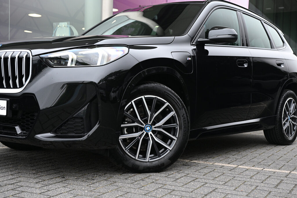 BMW X1 12