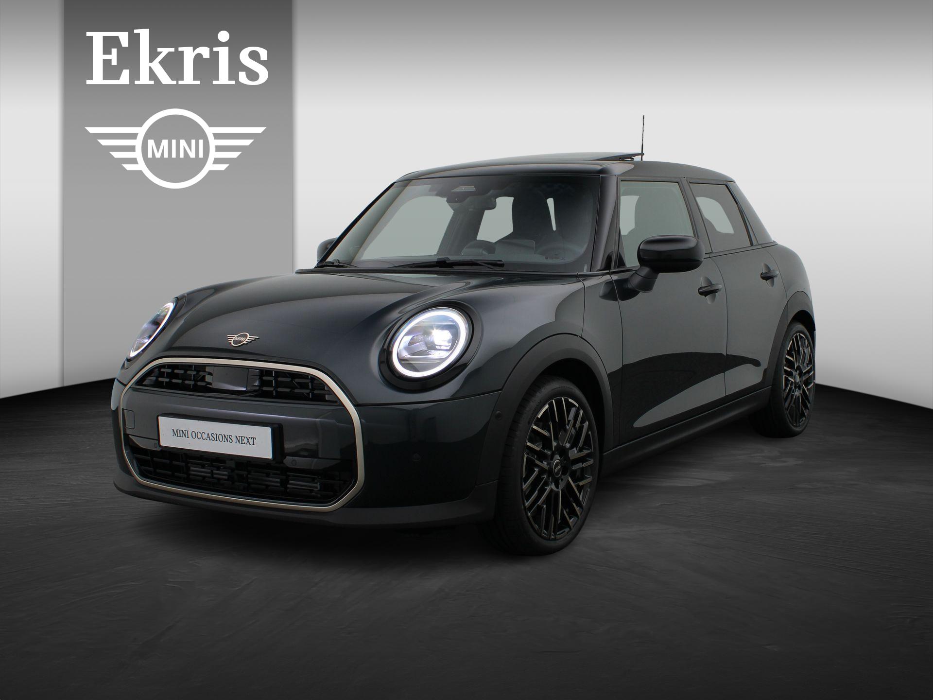 MINI Cooper 5 deurs Favoured