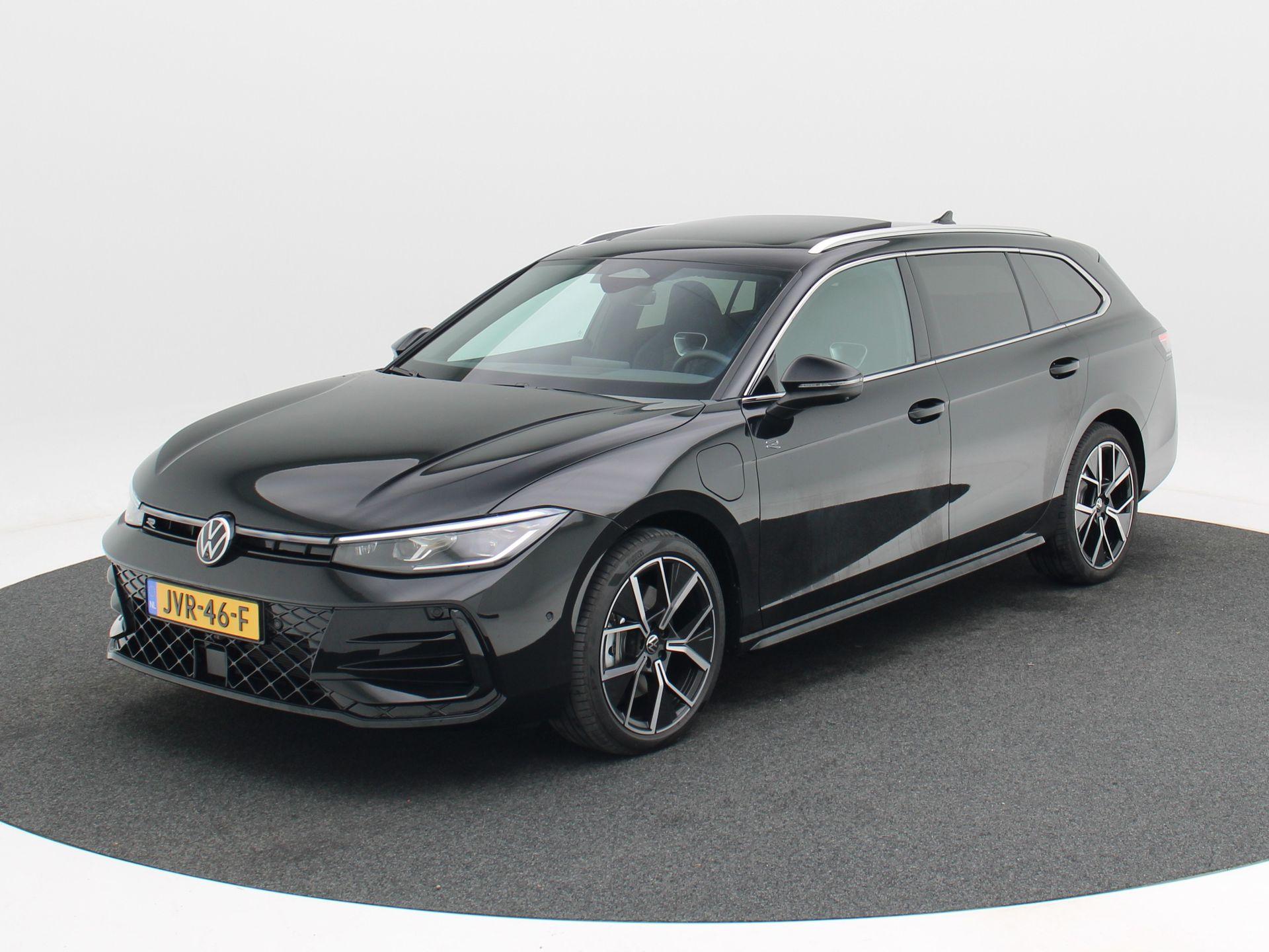 Volkswagen Passat R-Line Edition 1.5 eHybrid 204 PK