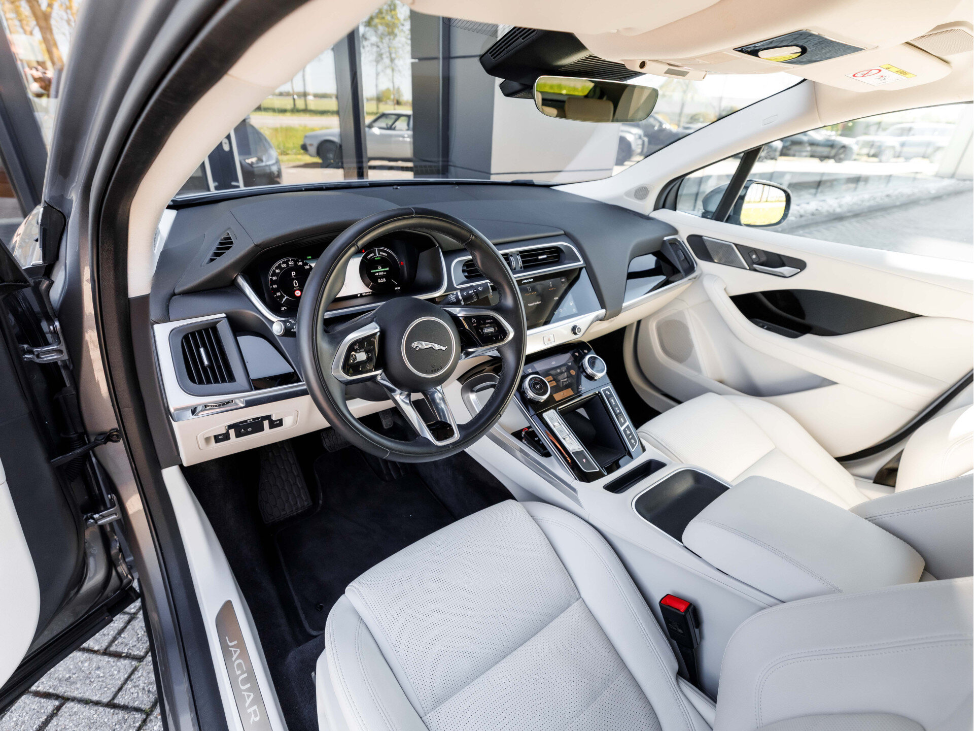 Jaguar I-PACE EV400 S 90 kWh - Afbeelding 3