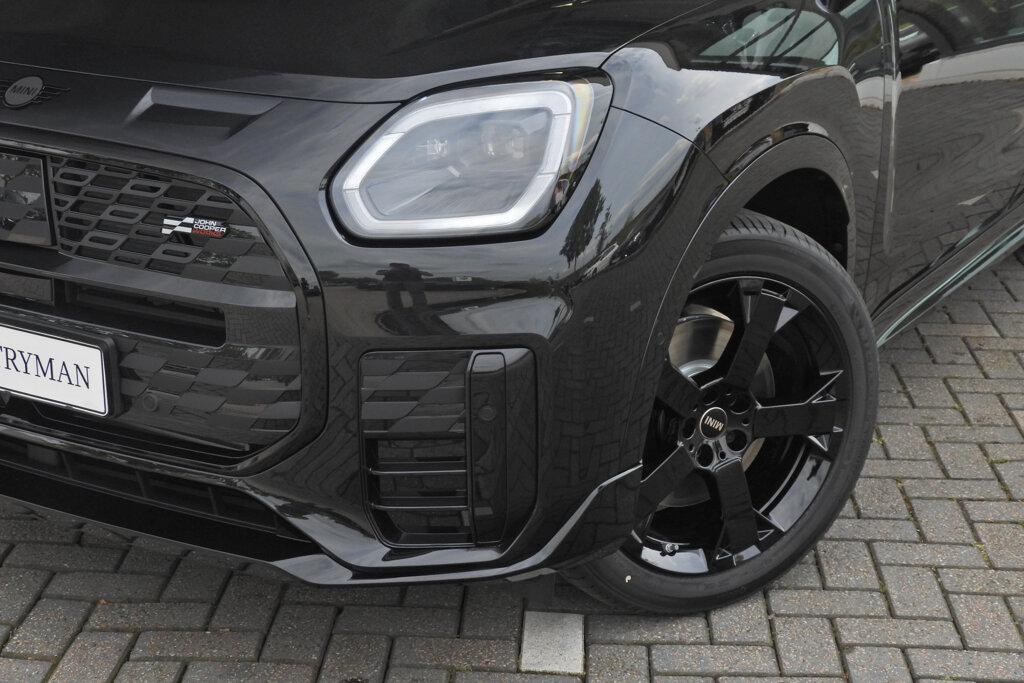 MINI Countryman 4