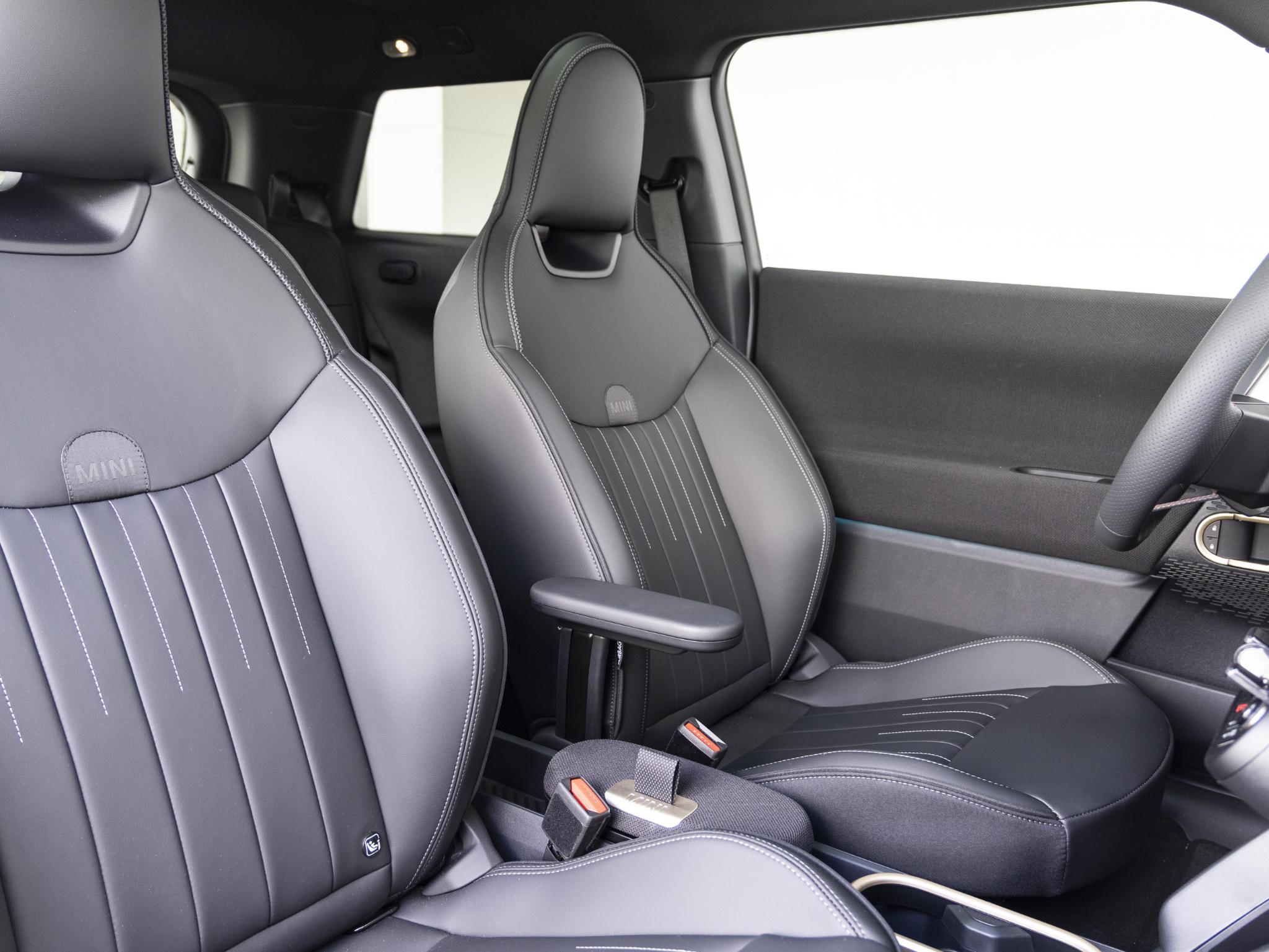 MINI 3-deurs Cooper SE John Cooper Works XL-pakket - Afbeelding 4