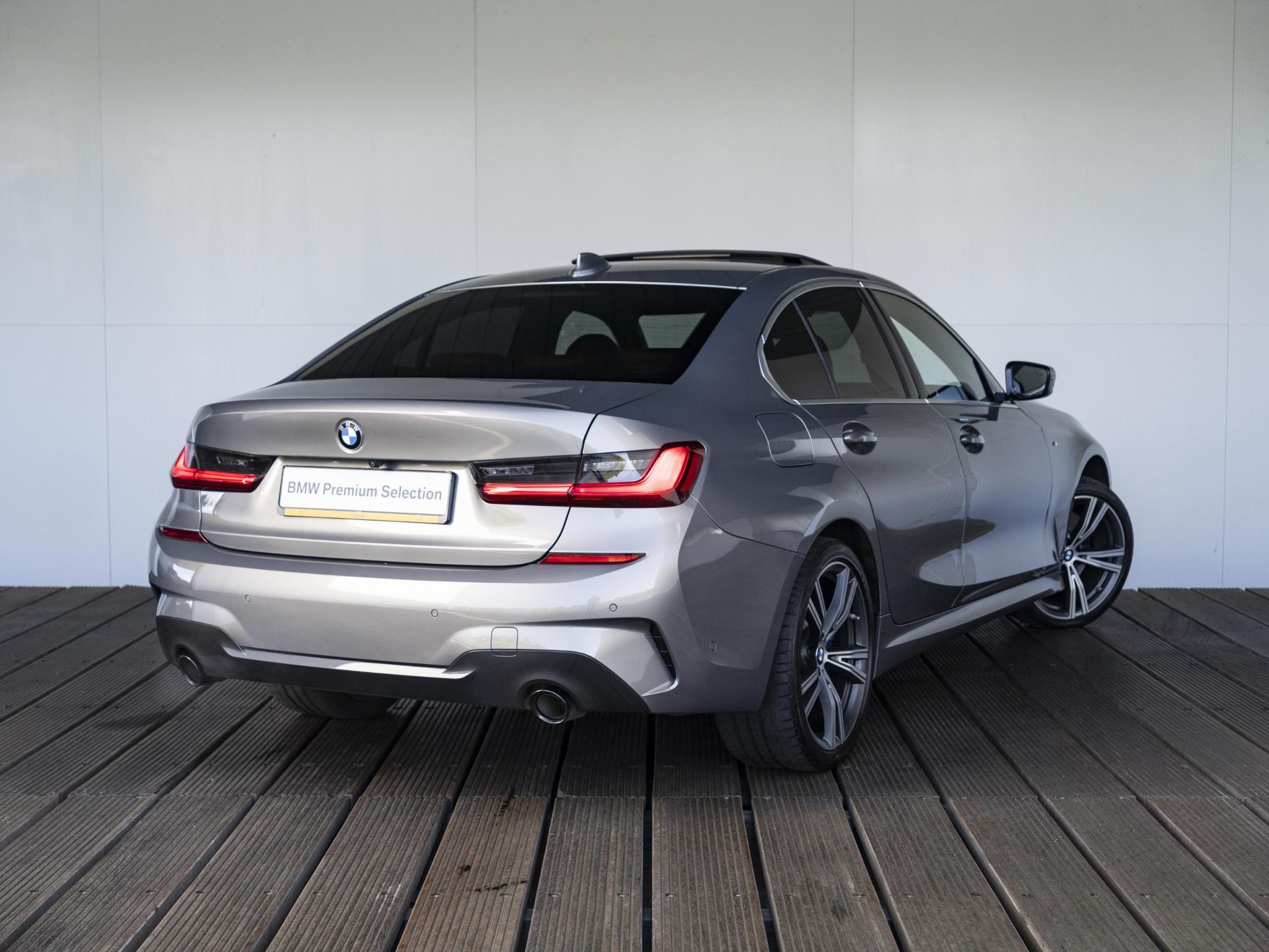 BMW 3 Serie Sedan 330e - Afbeelding 2