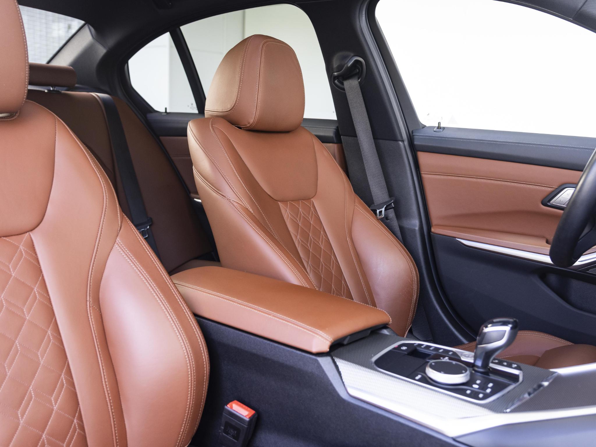 BMW 3 Serie Sedan 330e - Afbeelding 4