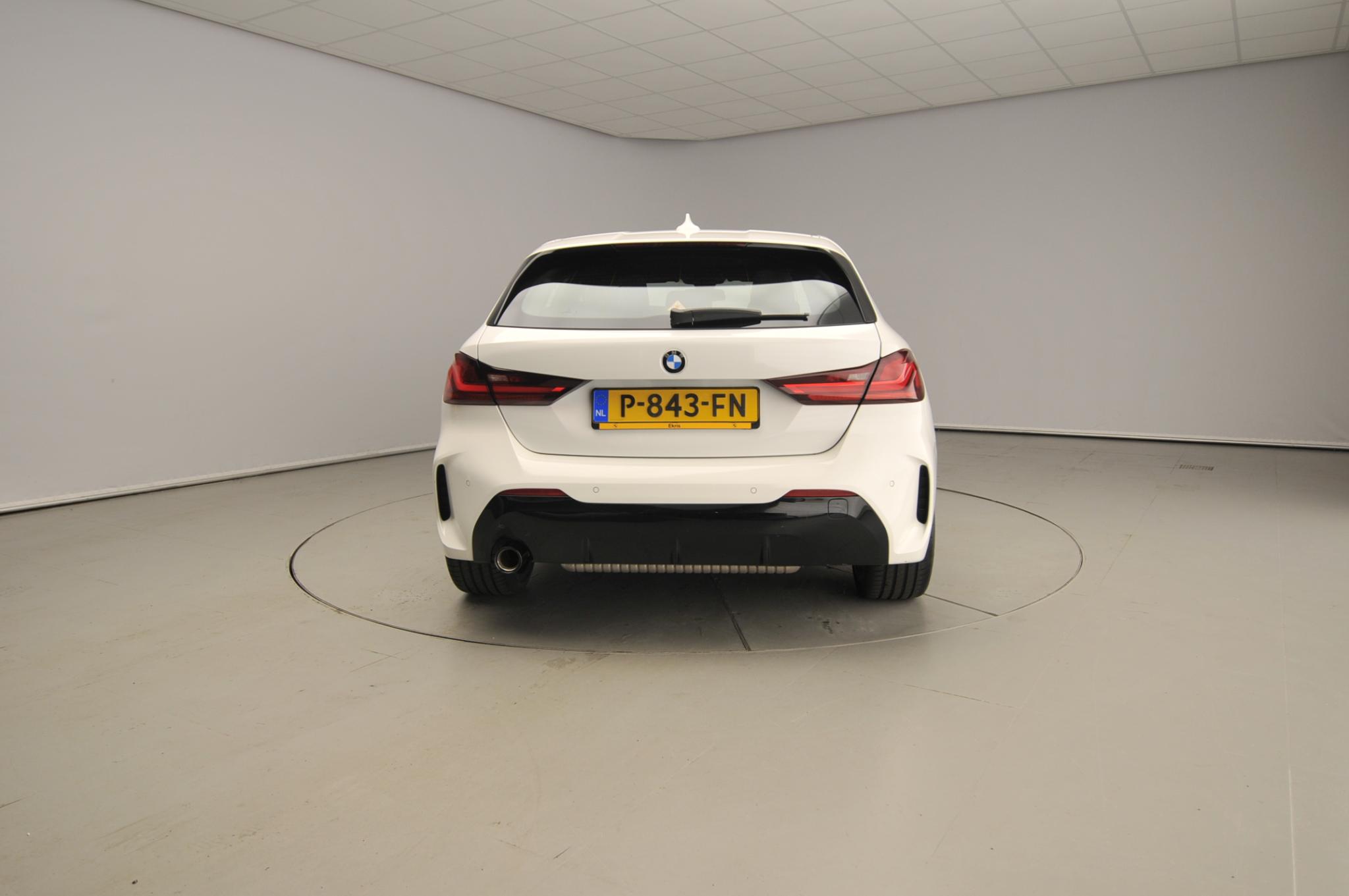 BMW 1 Serie 5-deurs 118i - Afbeelding 3