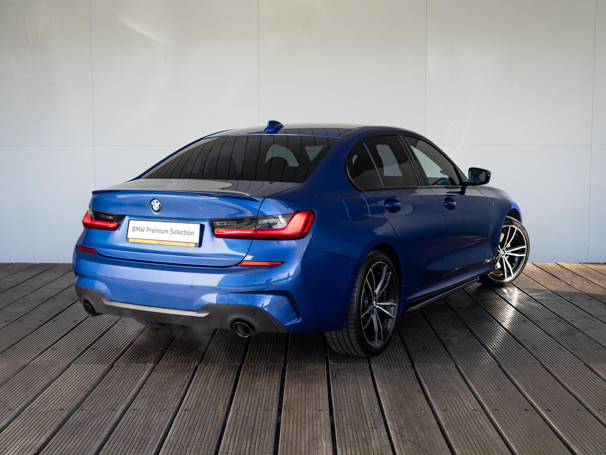 BMW 3 Serie Sedan 330e - Afbeelding 2