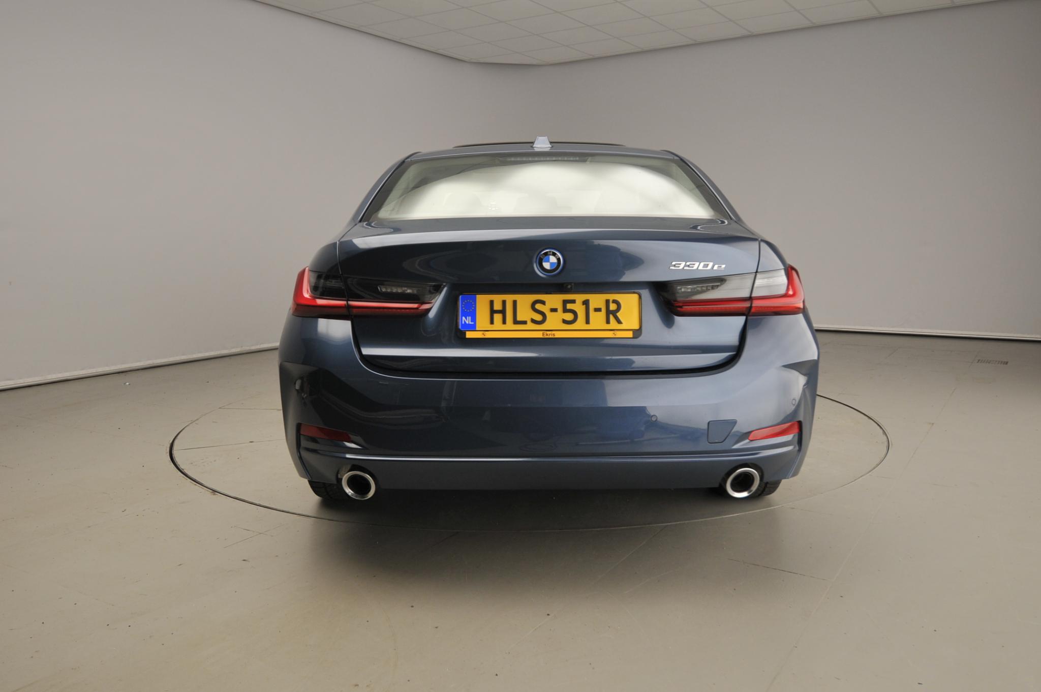 BMW 3 Serie Sedan 330e - Afbeelding 3