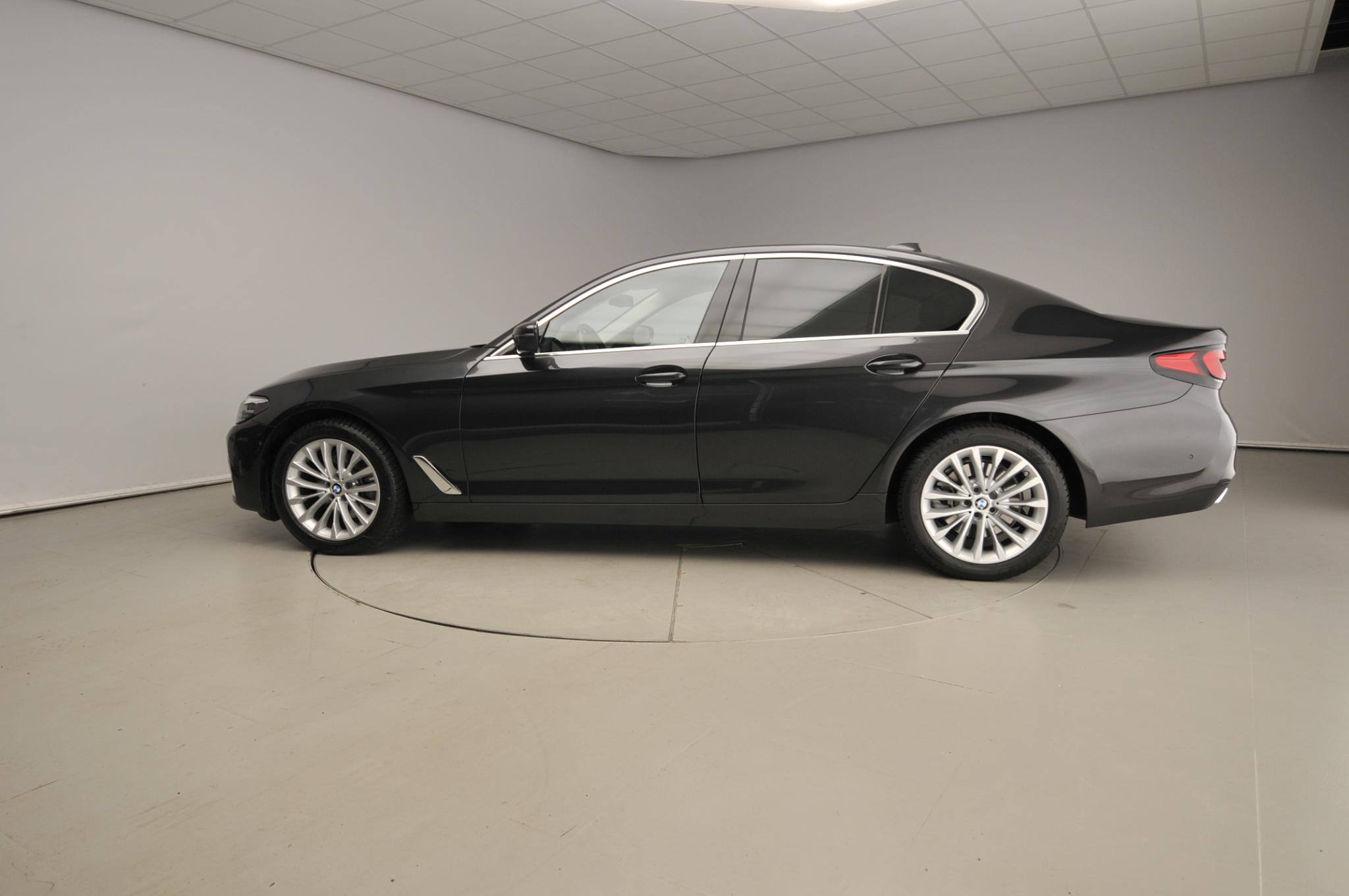 BMW 5 Serie Sedan 520i - Afbeelding 3