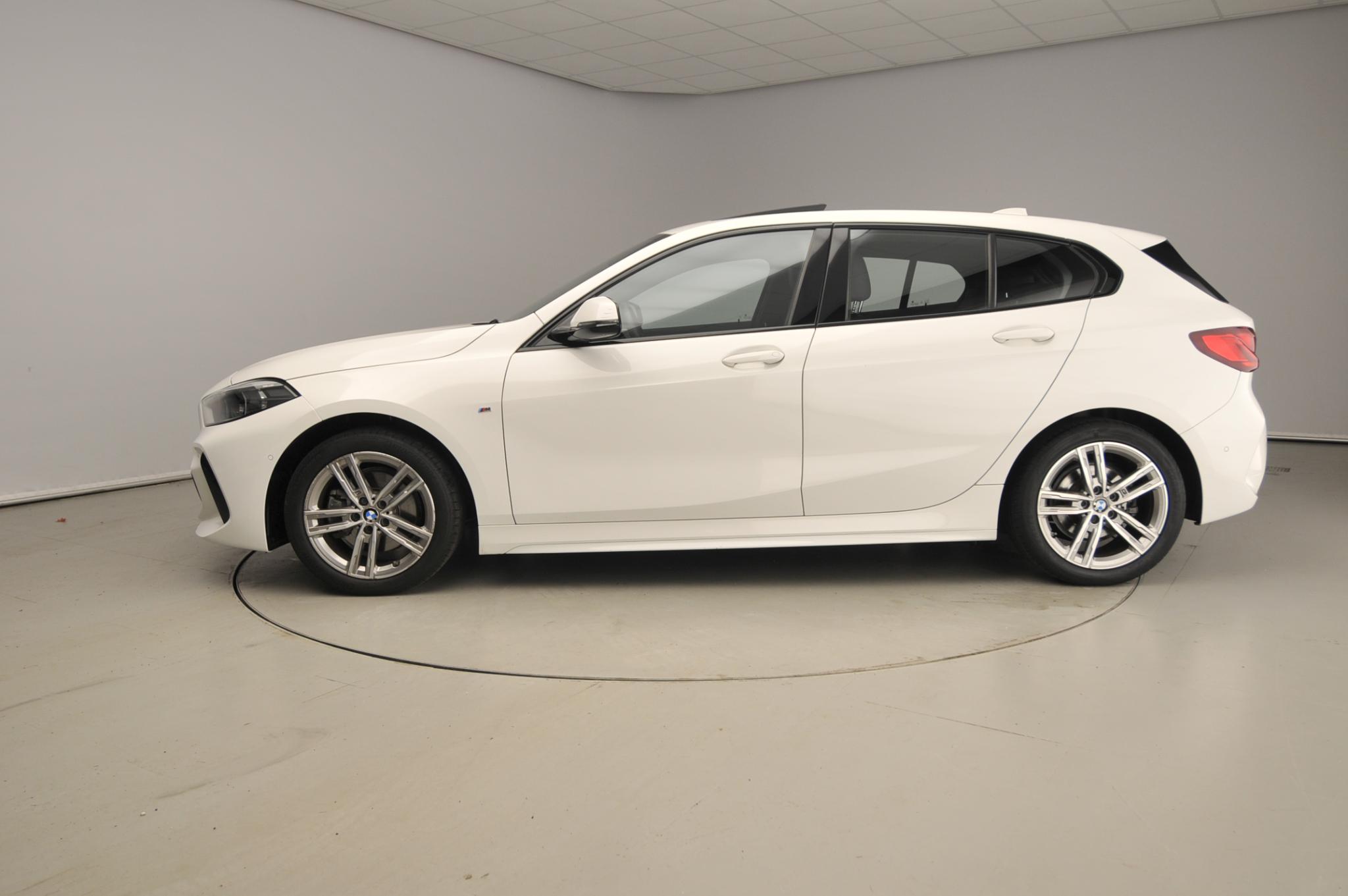 BMW 1 Serie 5-Deurs 118i - Afbeelding 2