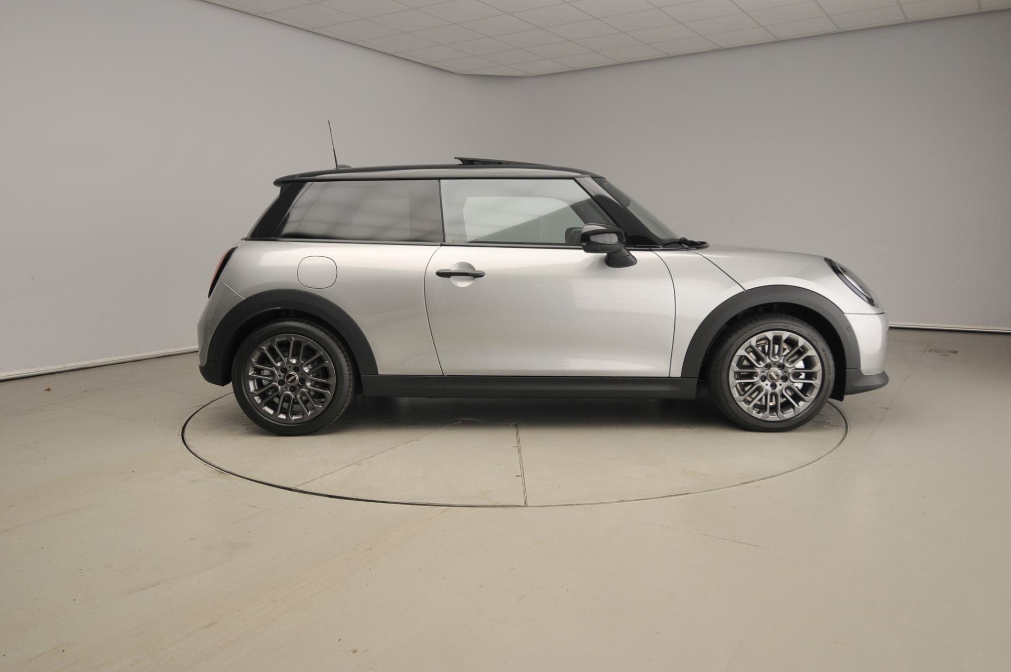 MINI 3-deurs Cooper C - Afbeelding 4
