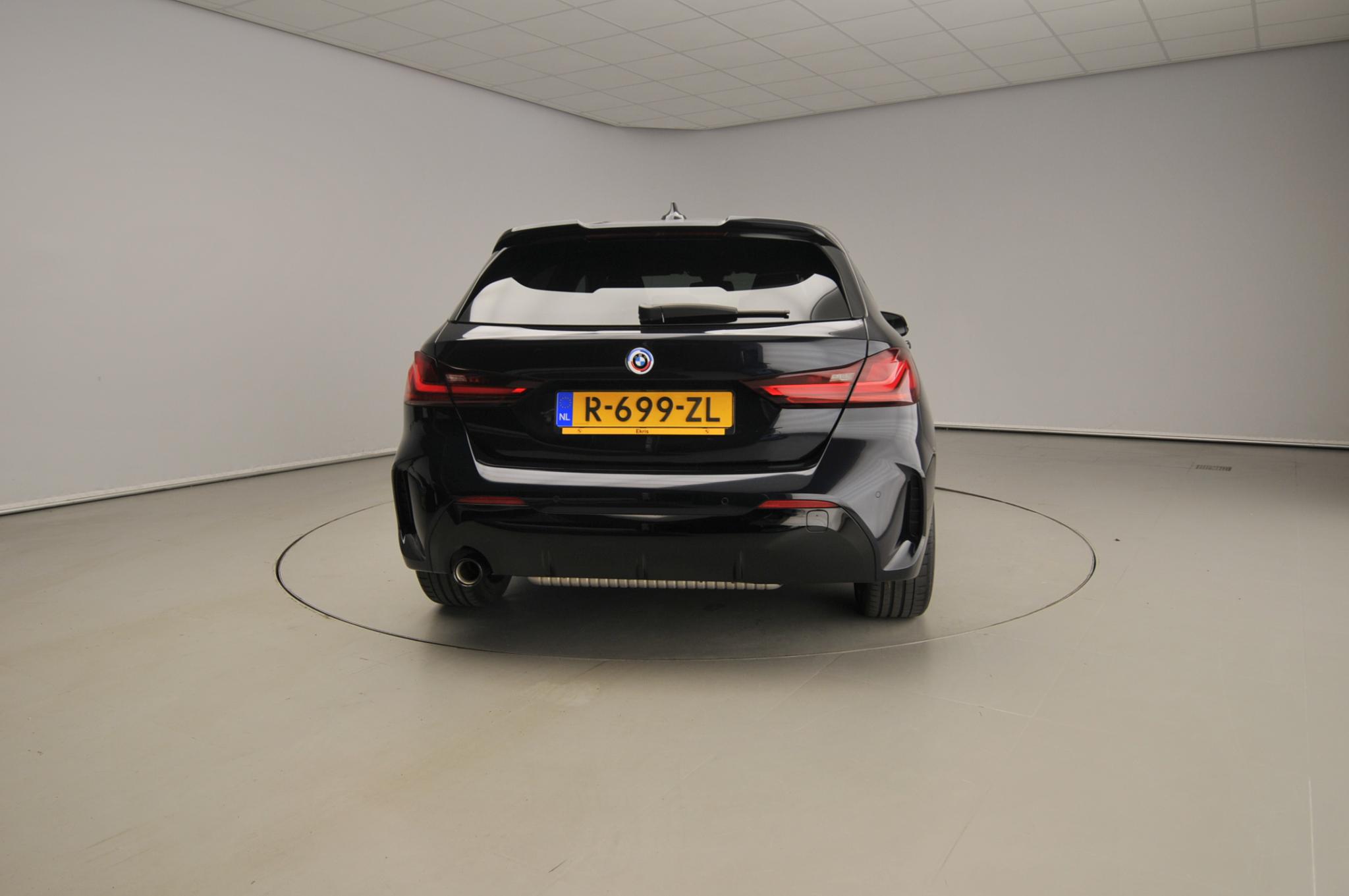 BMW 1 Serie 5-Deurs 118i - Afbeelding 3