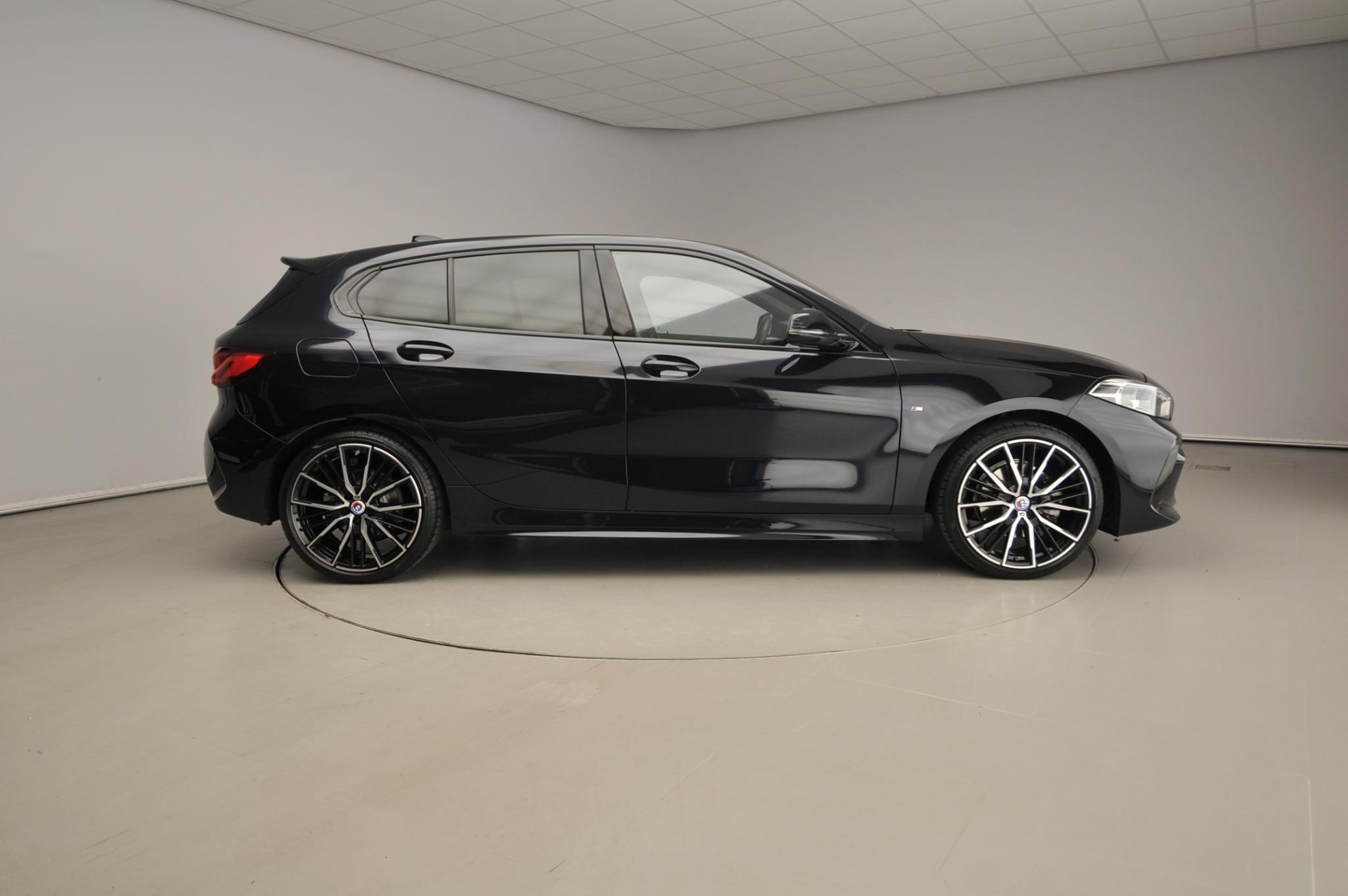 BMW 1 Serie 5-Deurs 118i - Afbeelding 4