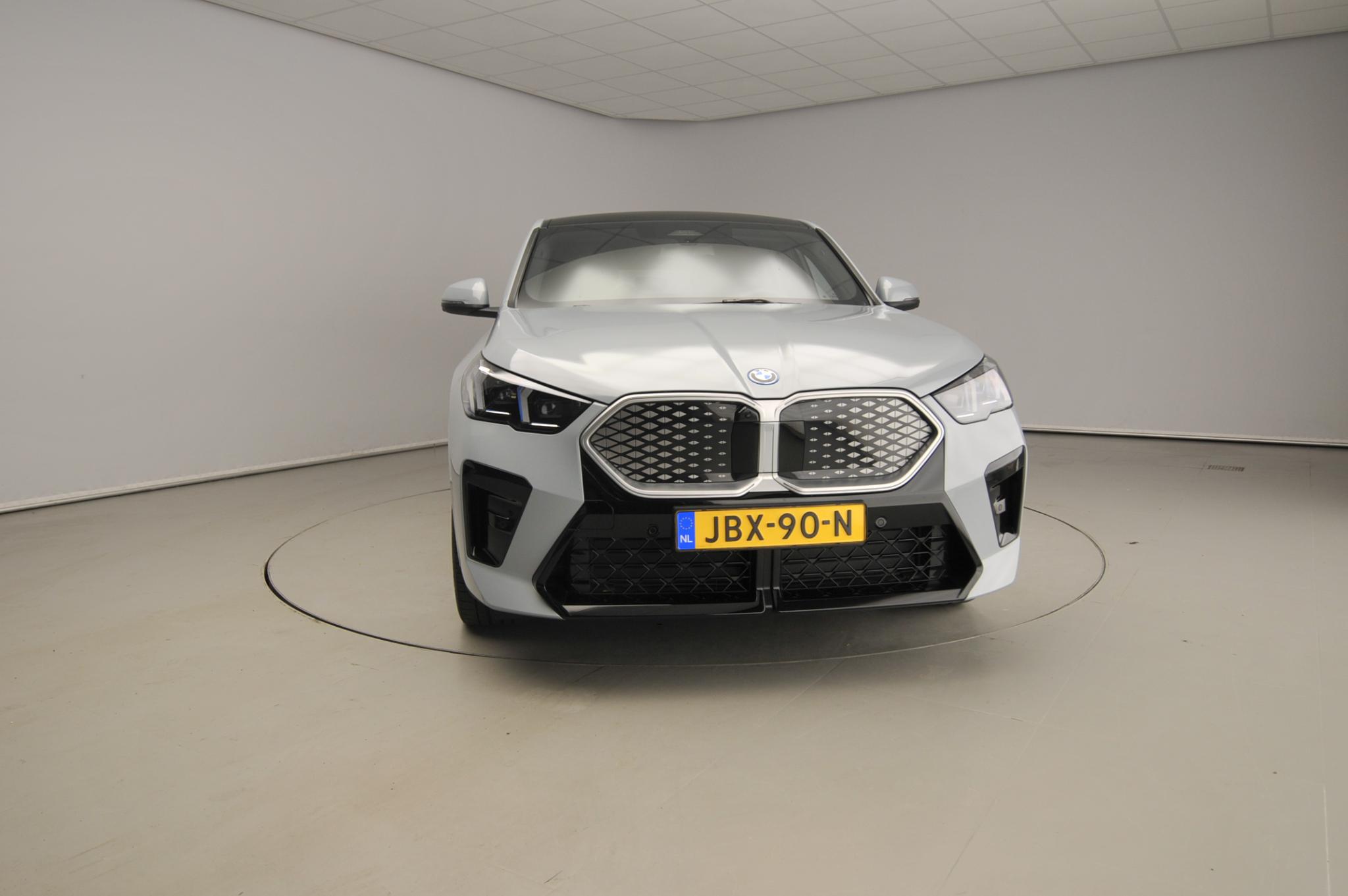 BMW iX2 eDrive20 - Afbeelding 5