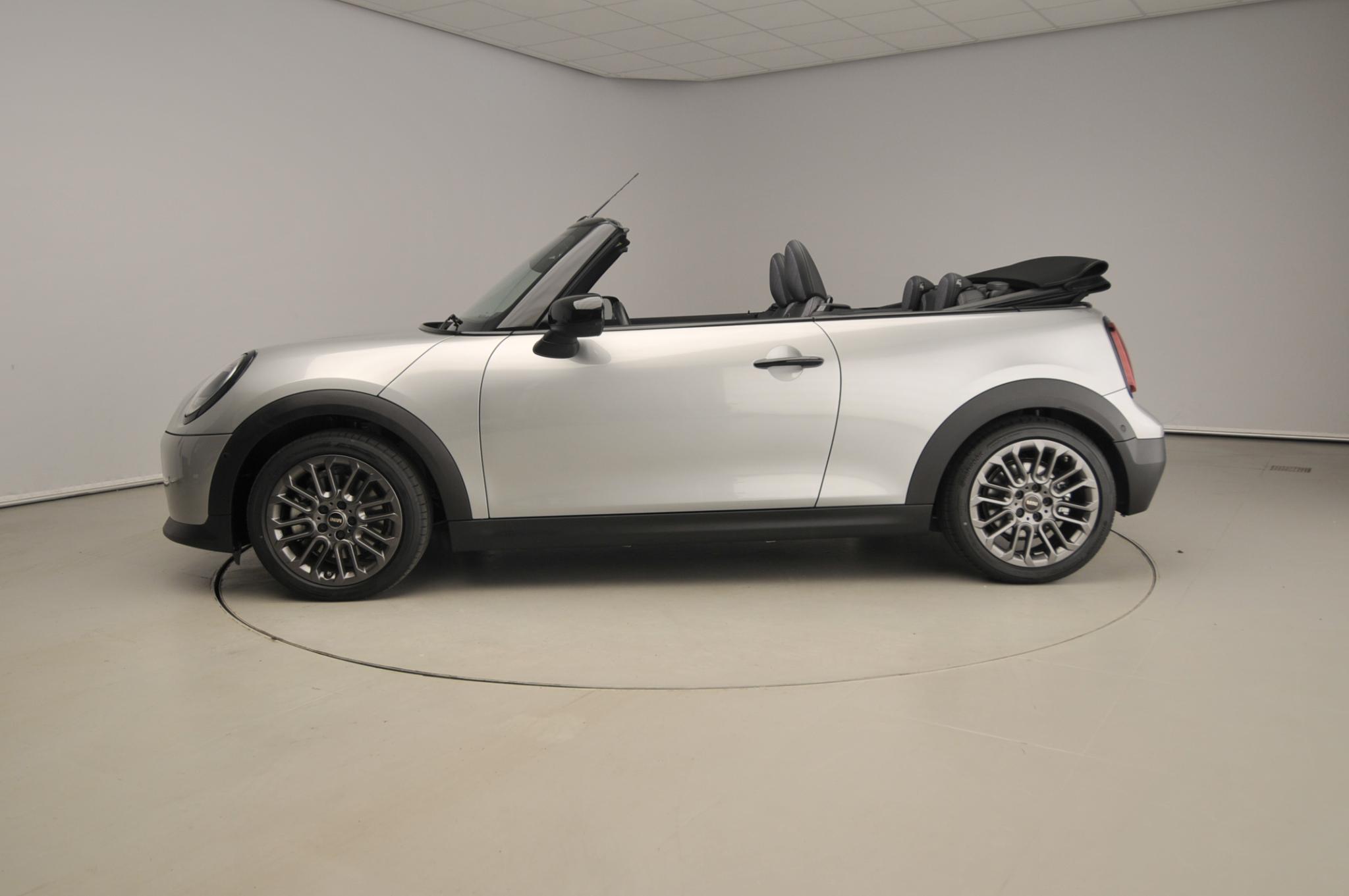 MINI Cabrio Cooper S - Afbeelding 2
