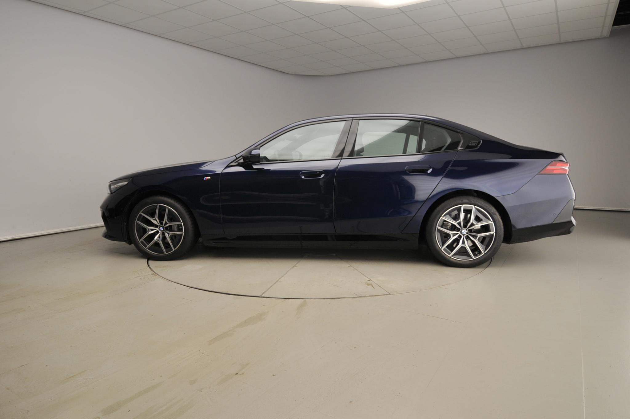 BMW i5 xDrive40 - Afbeelding 2