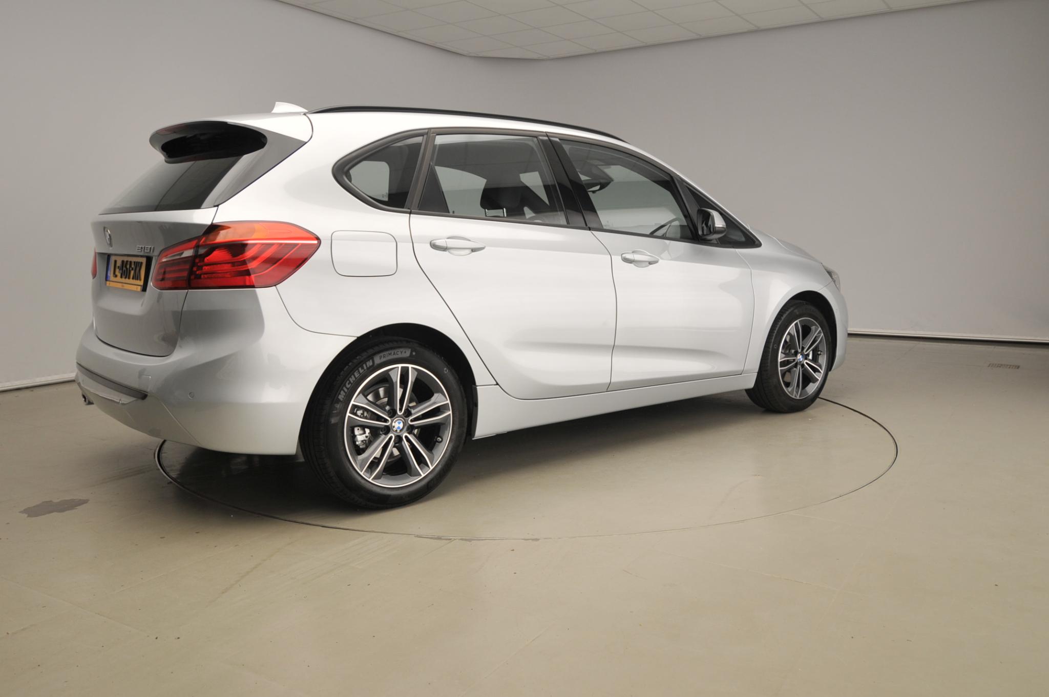 BMW 2 Serie Active Tourer 218i Automaat - Afbeelding 2