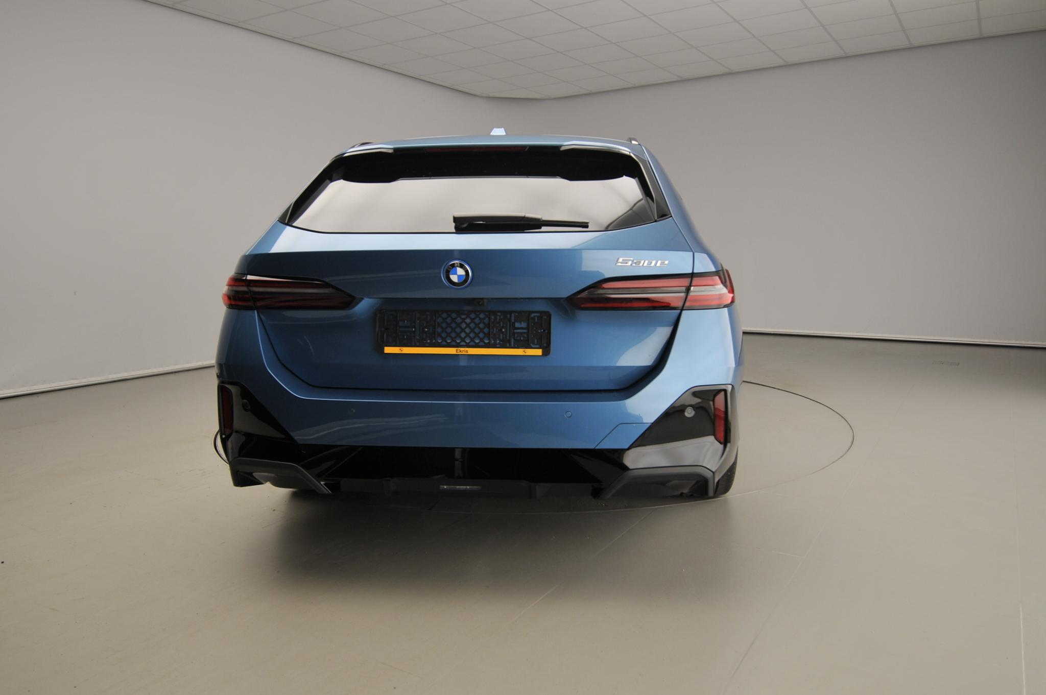 BMW 5 Serie Touring 530e - Afbeelding 3