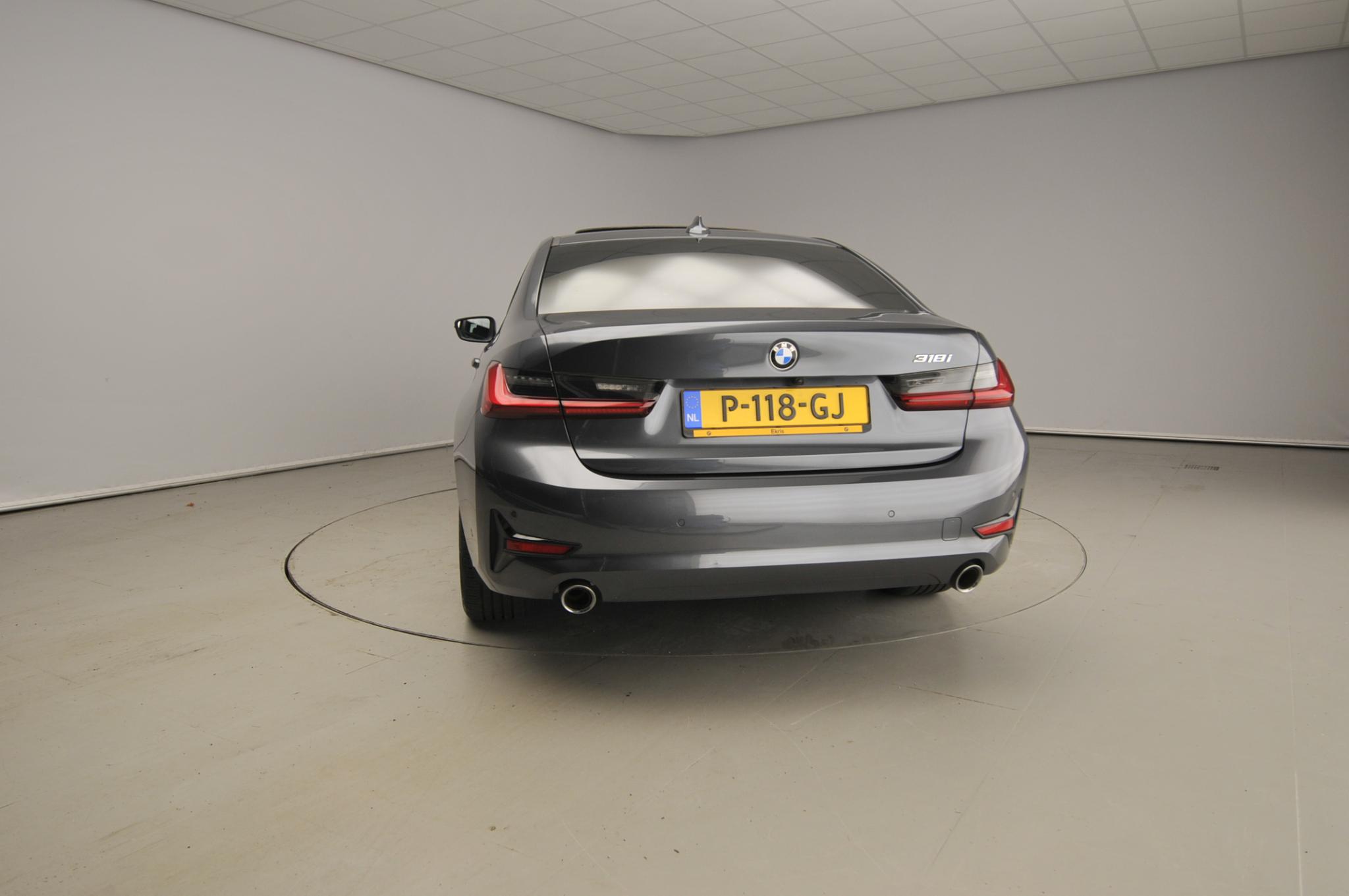 BMW 3 Serie Sedan 318i - Afbeelding 3