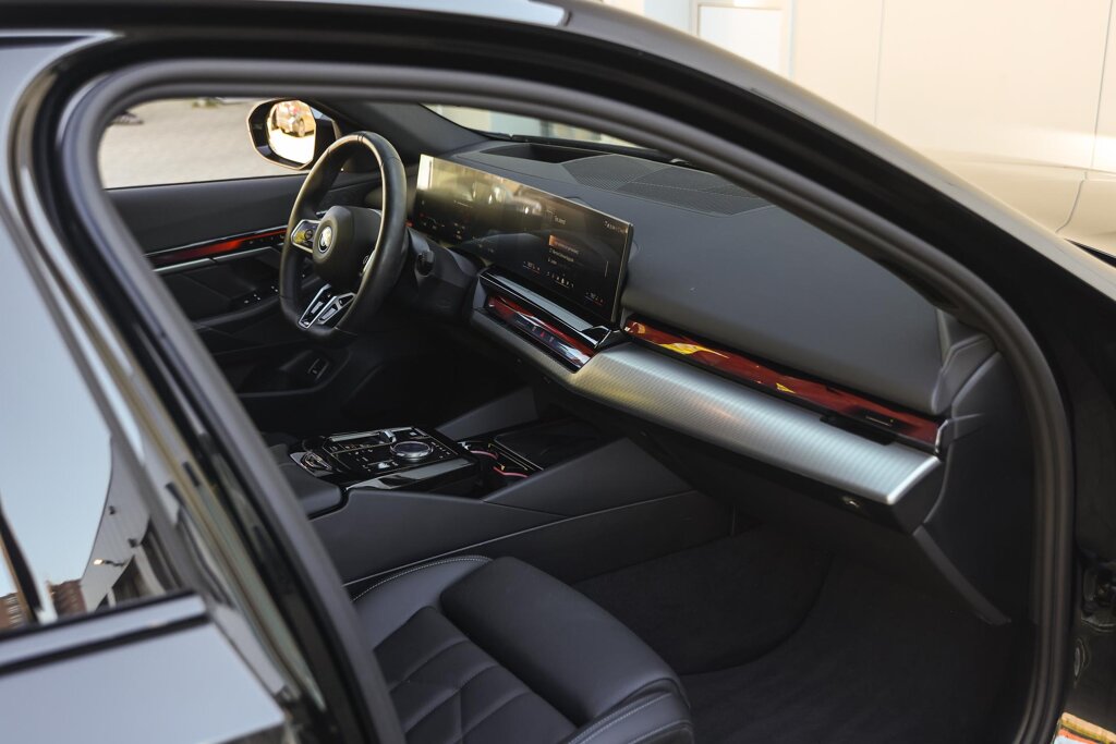 BMW i5 11