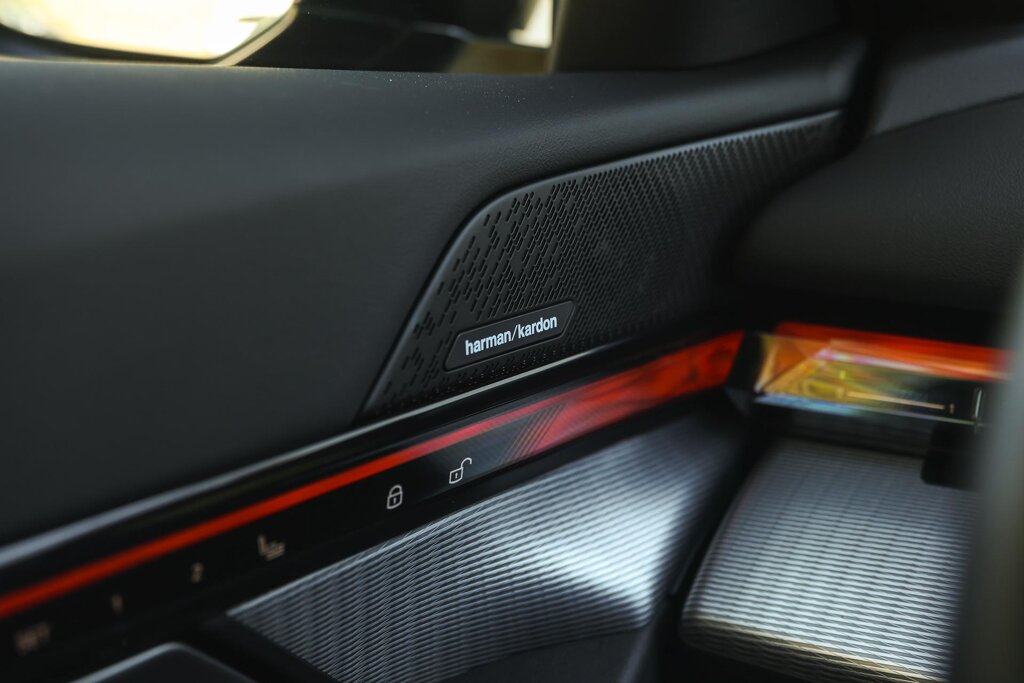BMW i5 14