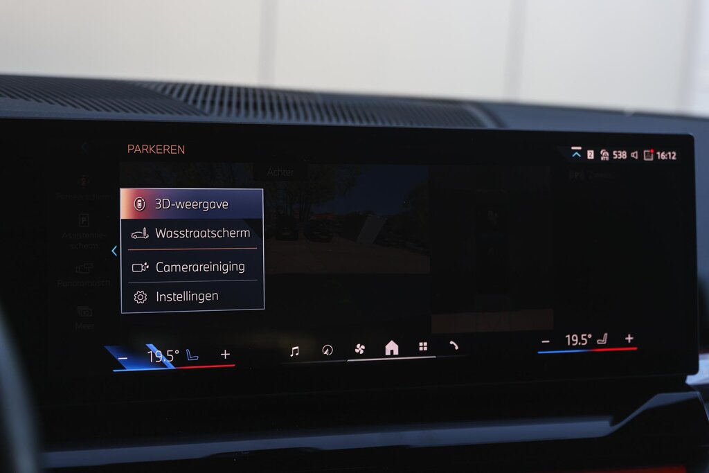 BMW i5 18