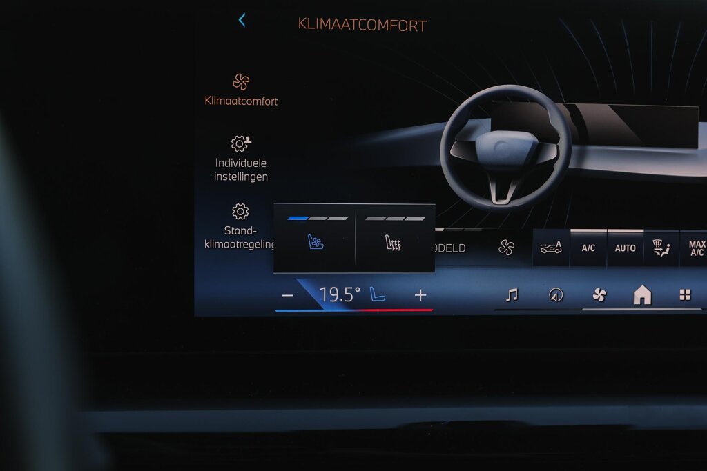BMW i5 24