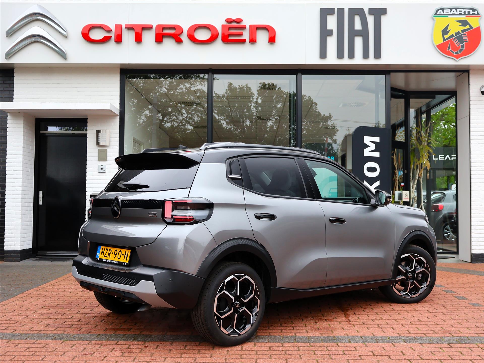 Citroën C3 1.2 Turbo S&S 100PK Max, Rijklaarprijs | Navigatie | Camera | DAB+ | Apple CarPlay & Android Auto | Lichtmetalen wielen - Afbeelding 4