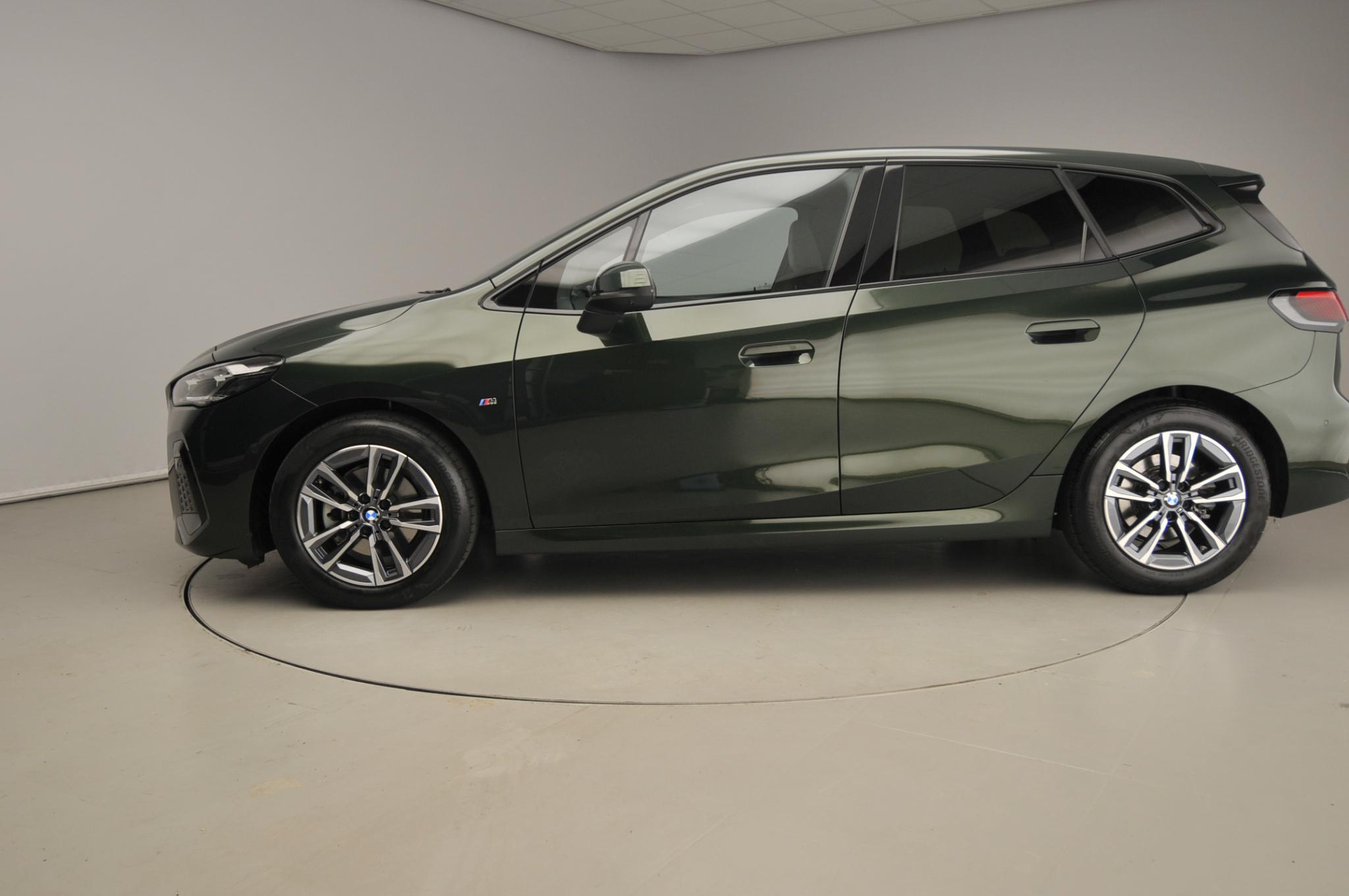 BMW 2 Serie Active Tourer 220i - Afbeelding 2