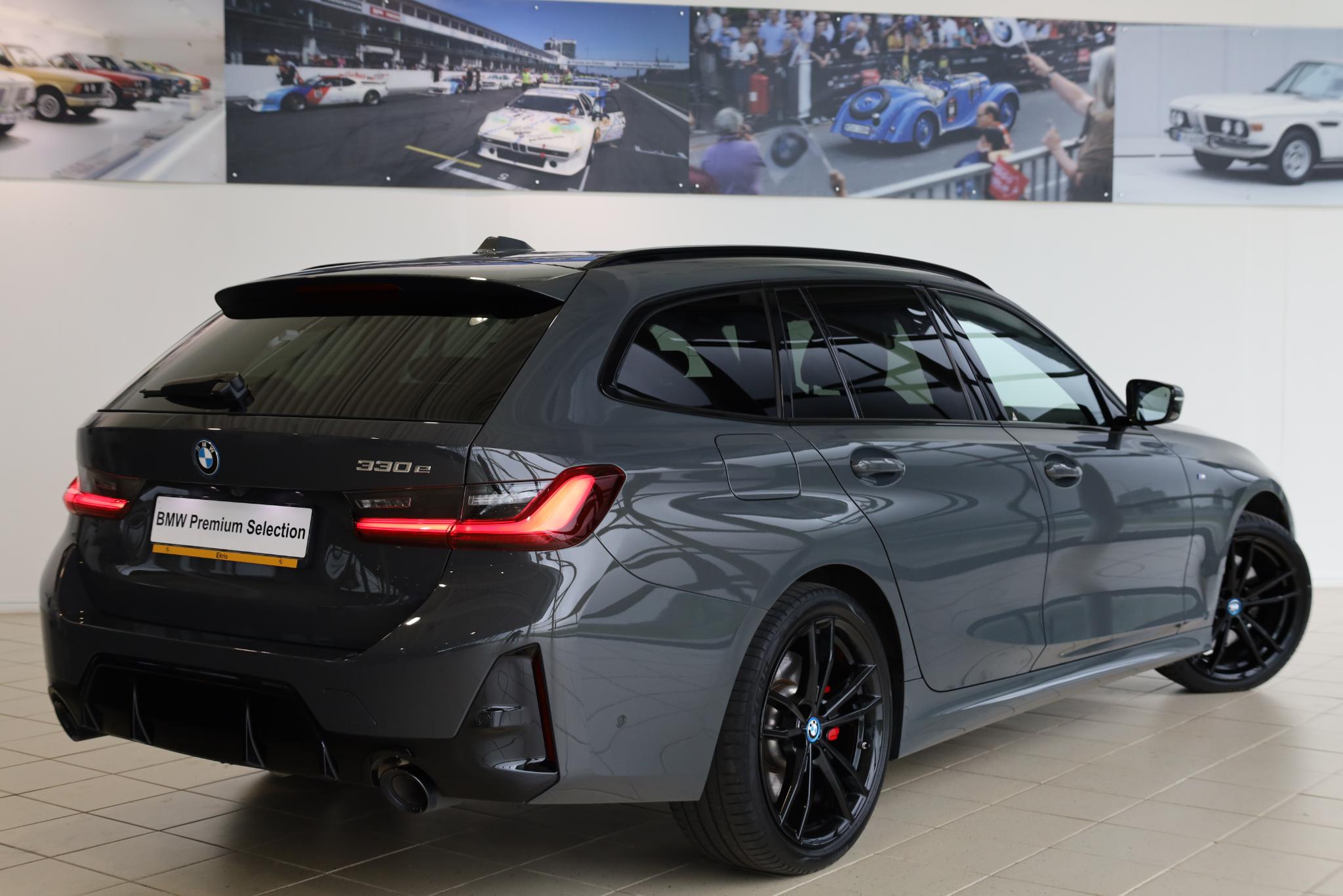 BMW 3 Serie Touring 330e - Afbeelding 2