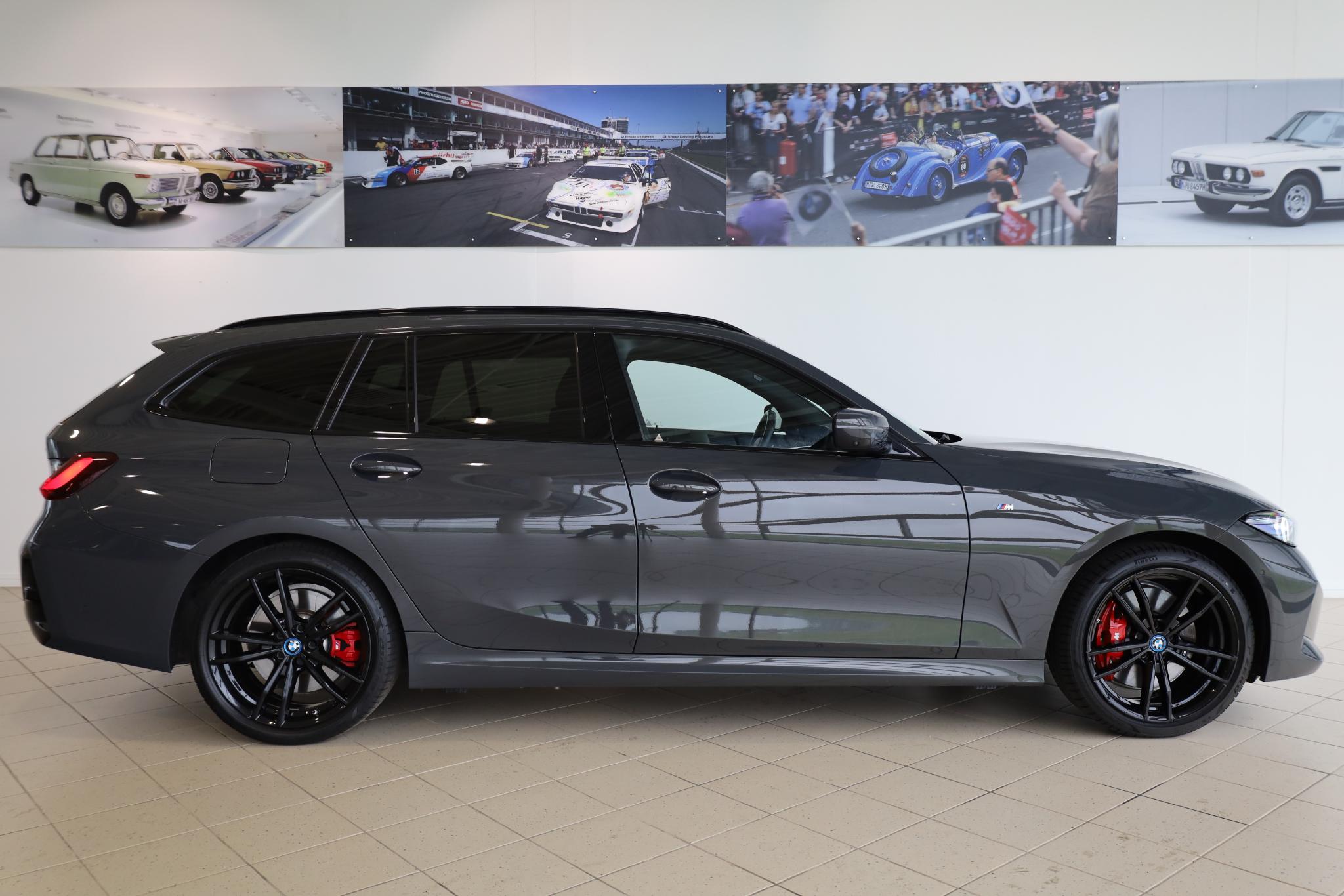BMW 3 Serie Touring 330e - Afbeelding 3