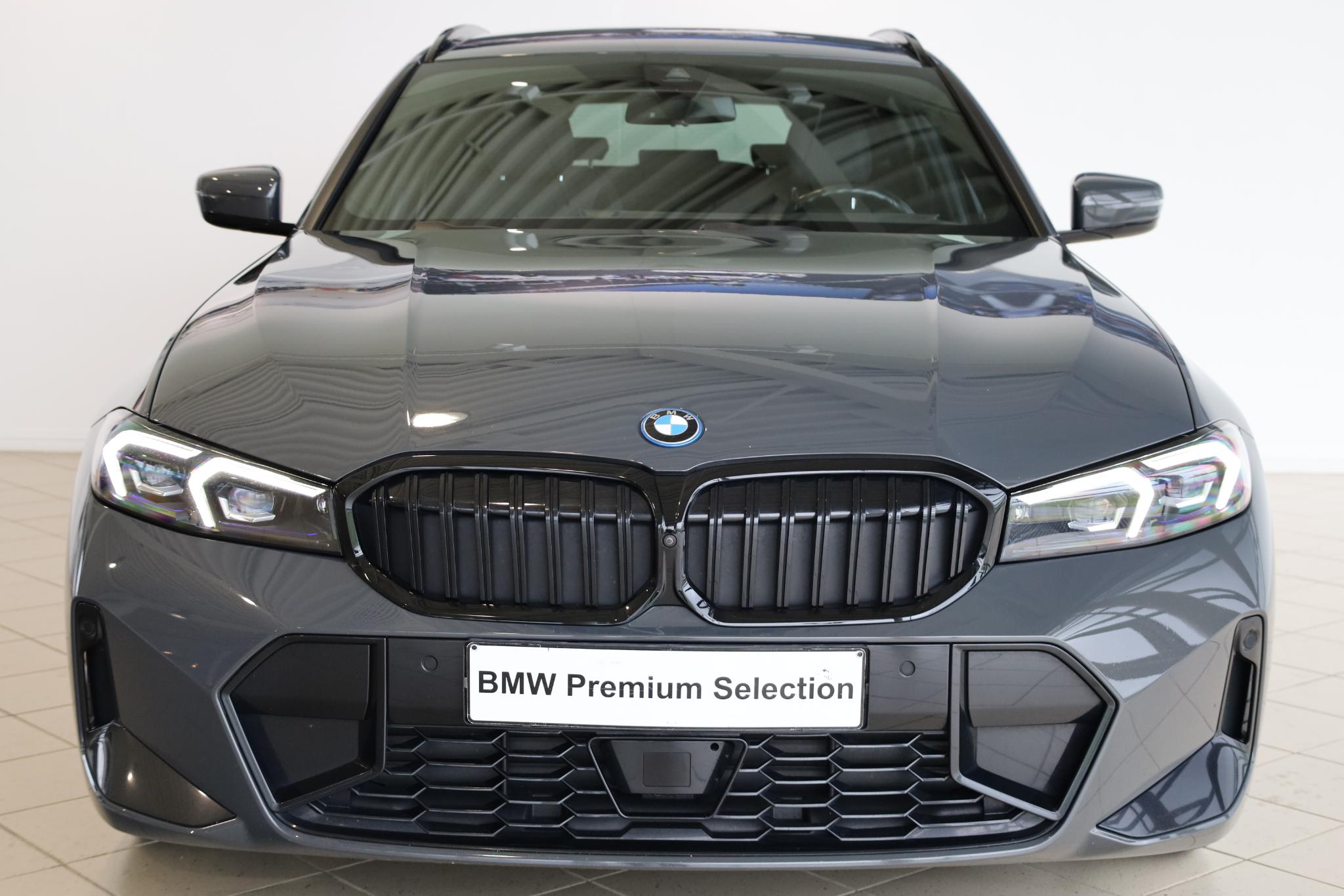 BMW 3 Serie Touring 330e - Afbeelding 4