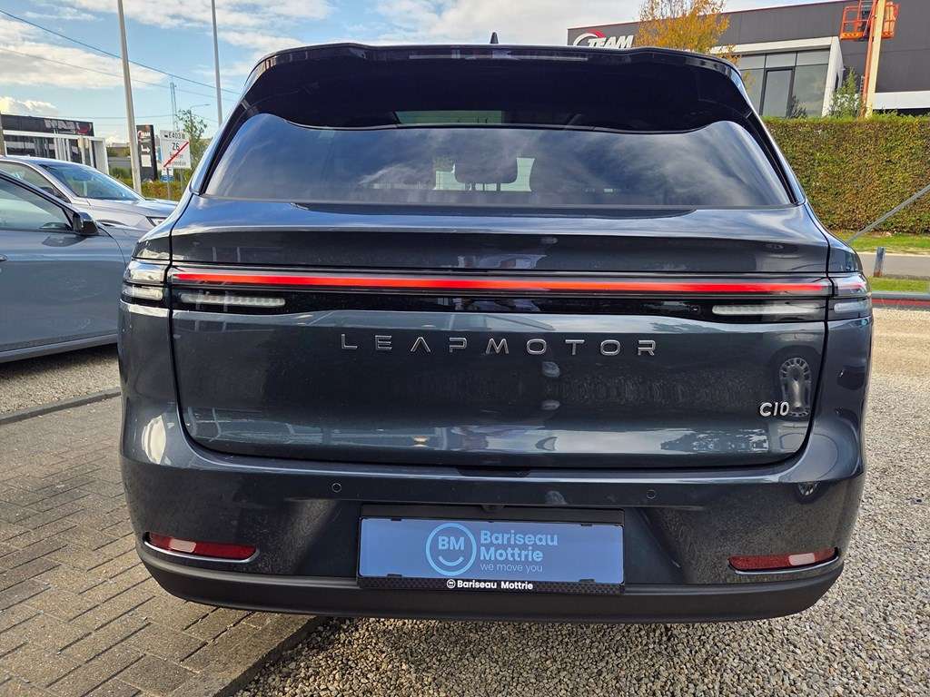 Leapmotor C10 REEV DESIGN 215PK AUTOMAAT 5DRS * AUTONOM v - Image 4