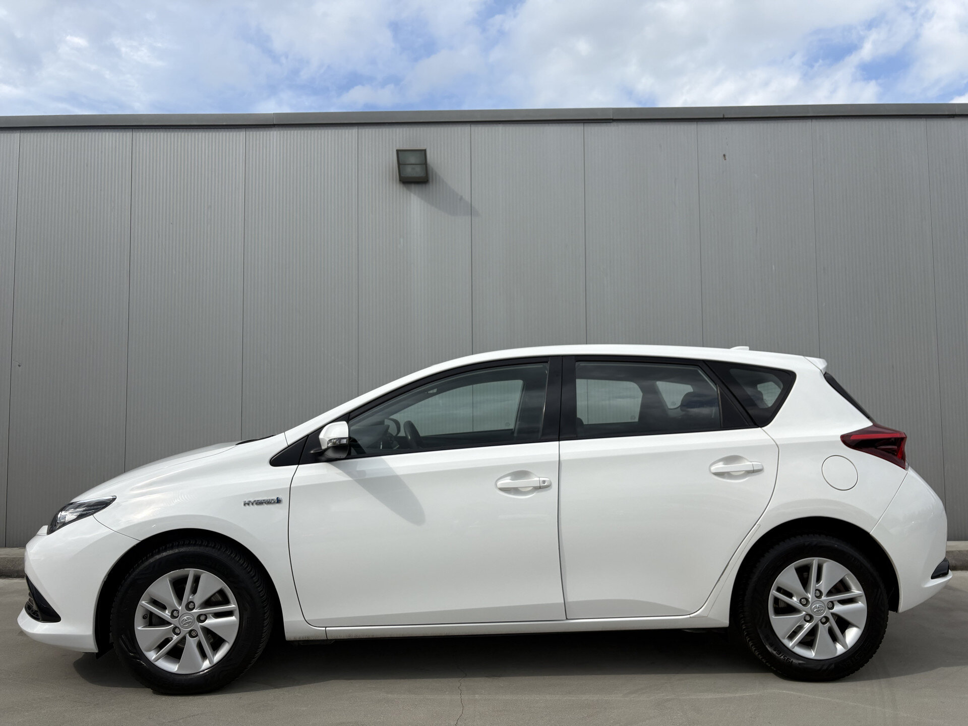 Toyota Auris 1.8 Hybrid Now - Afbeelding 3