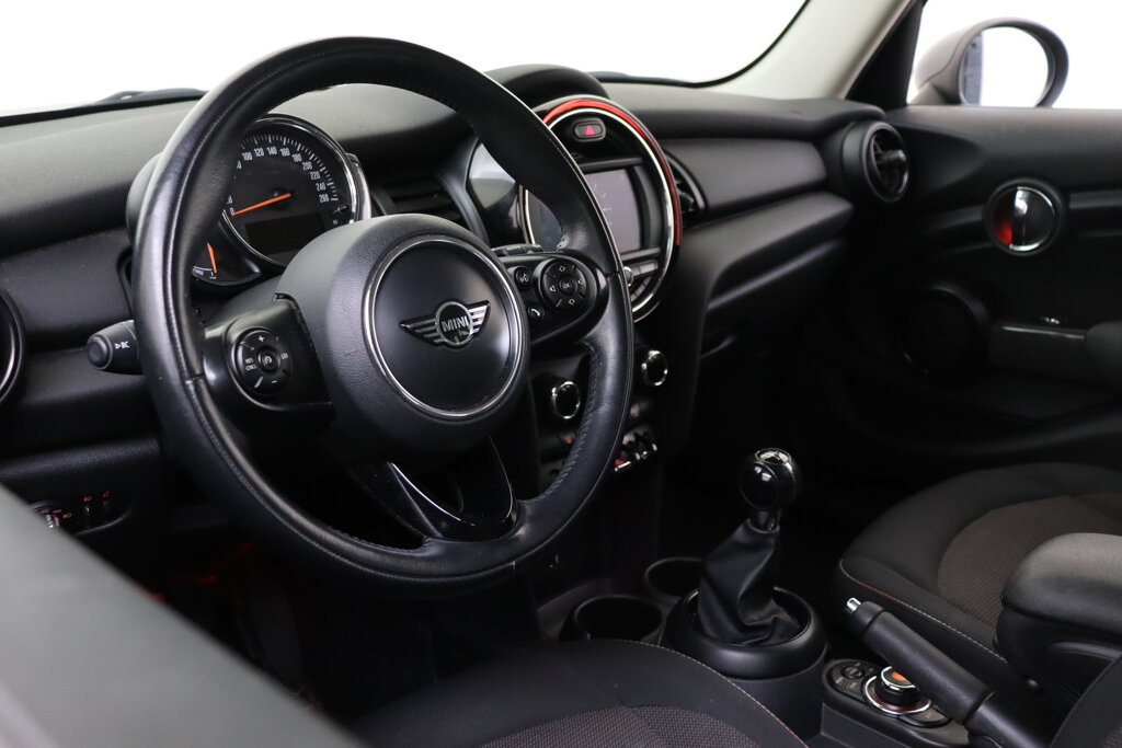 MINI One 3