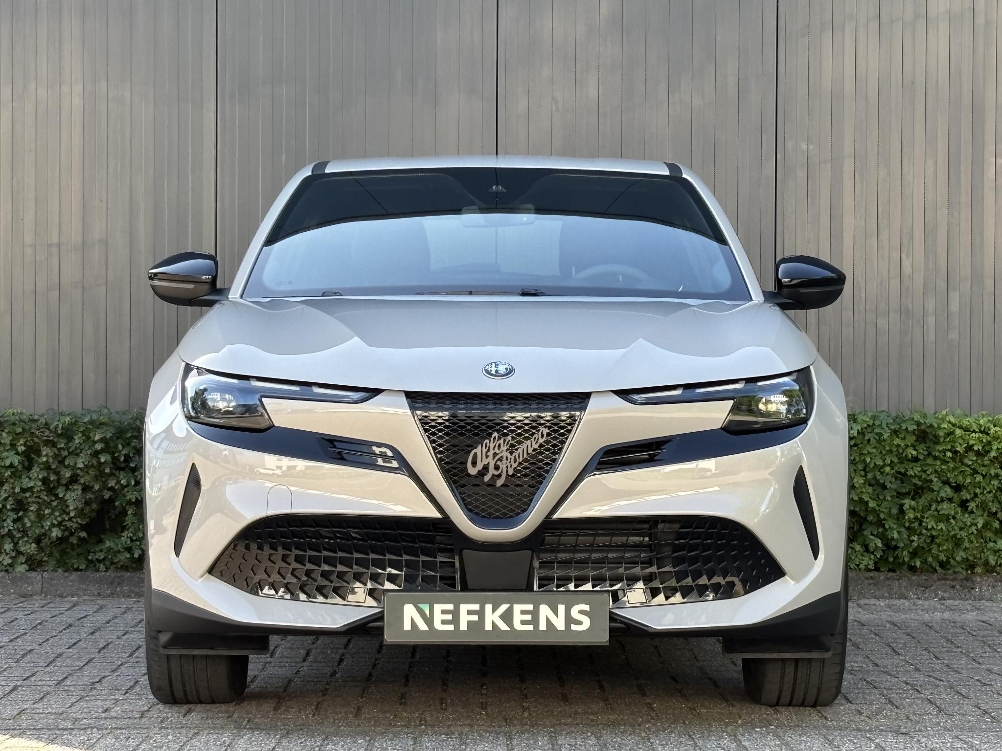 Alfa Romeo Junior Elettrica 54 kWh - Afbeelding 2