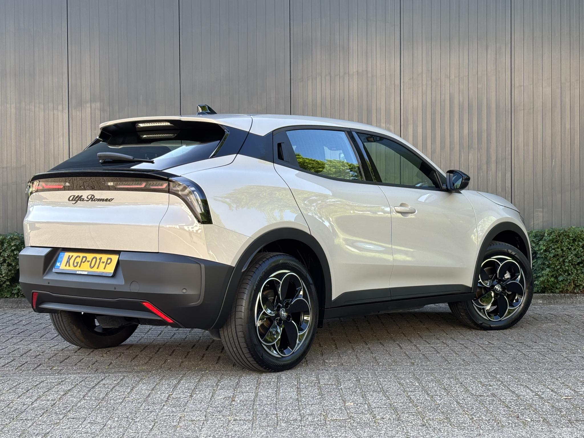 Alfa Romeo Junior Elettrica 54 kWh - Afbeelding 3
