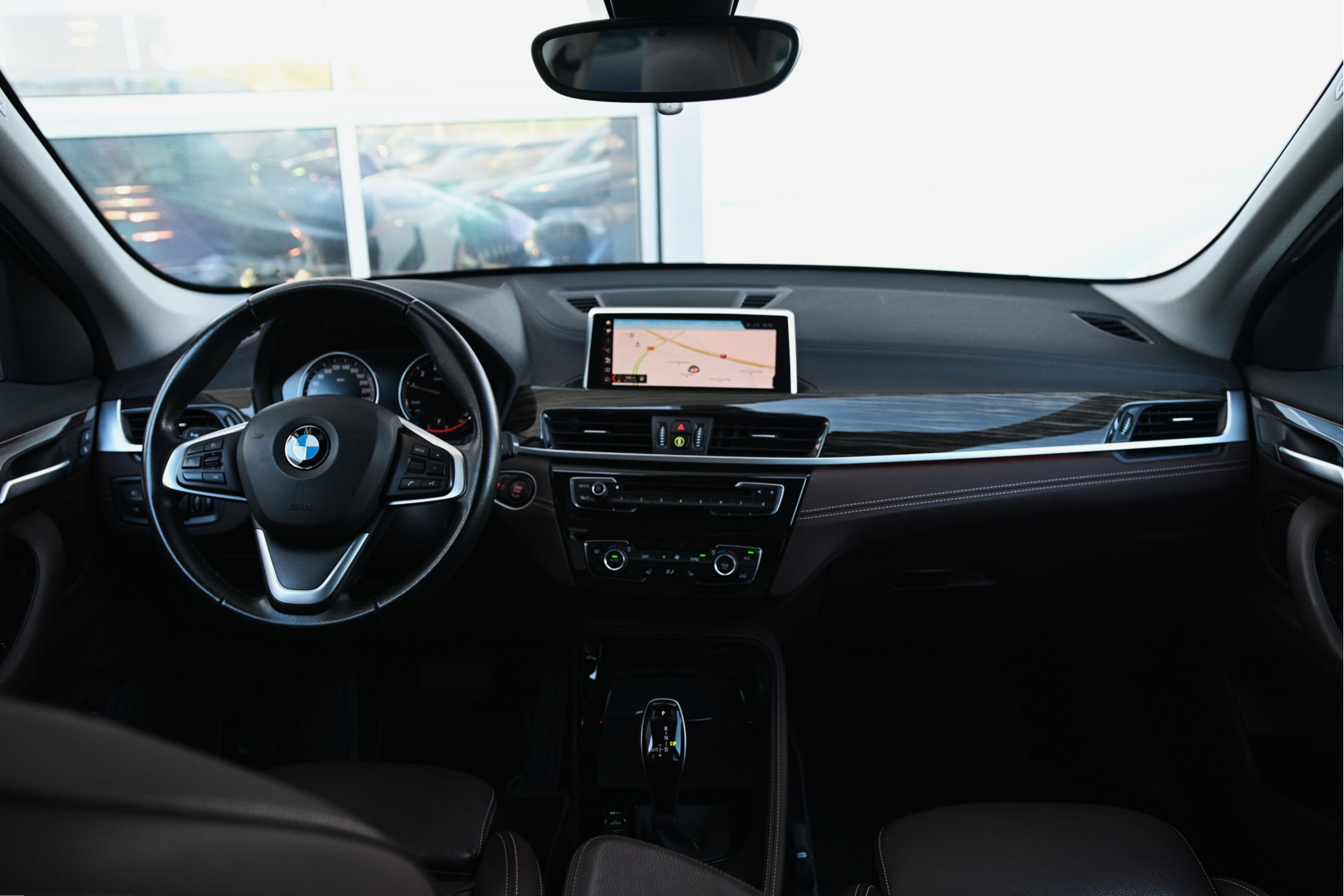 BMW X1 sDrive18i Sport Line Automaat