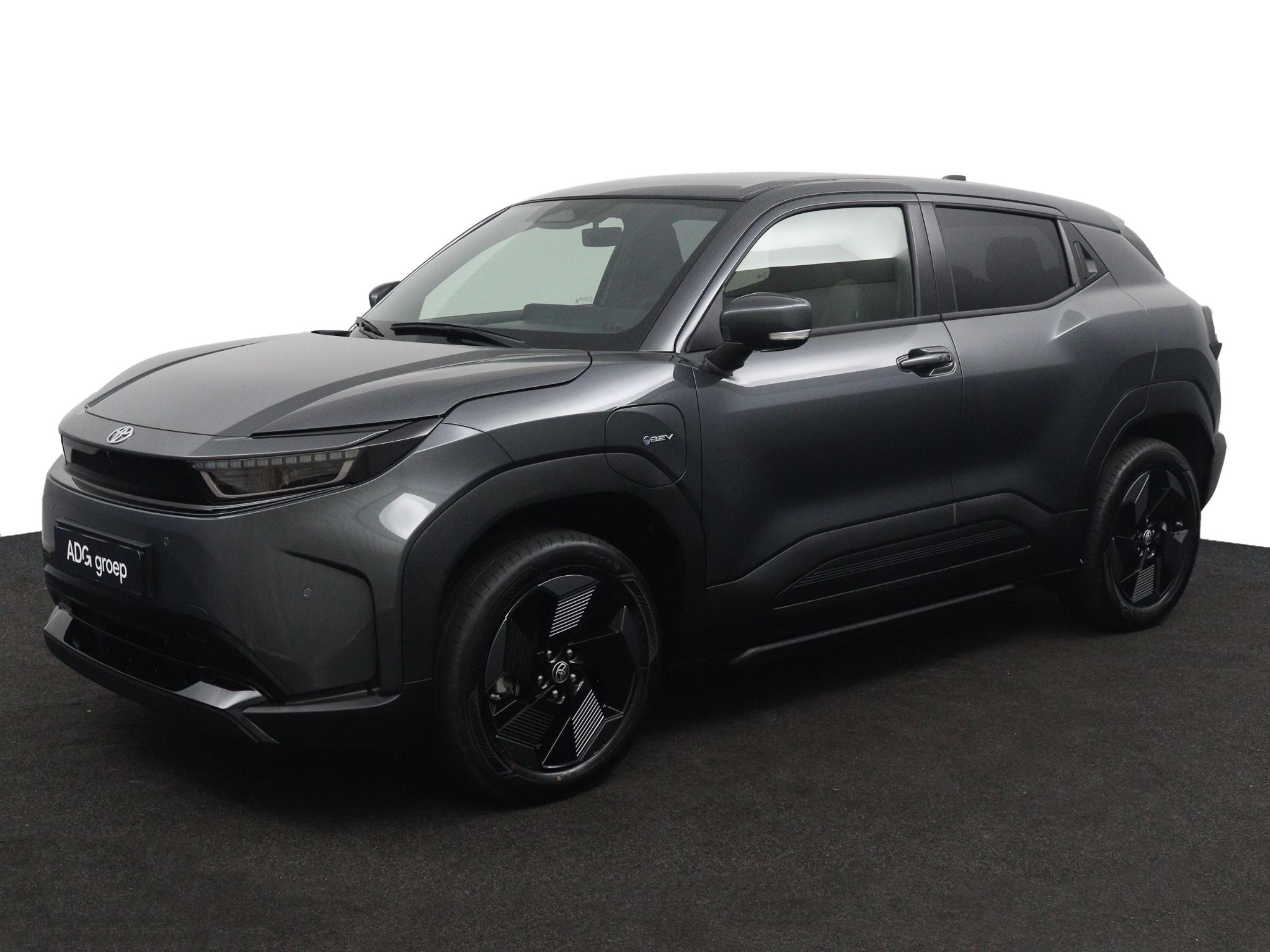 Toyota Urban Cruiser Dynamic 61 kWh