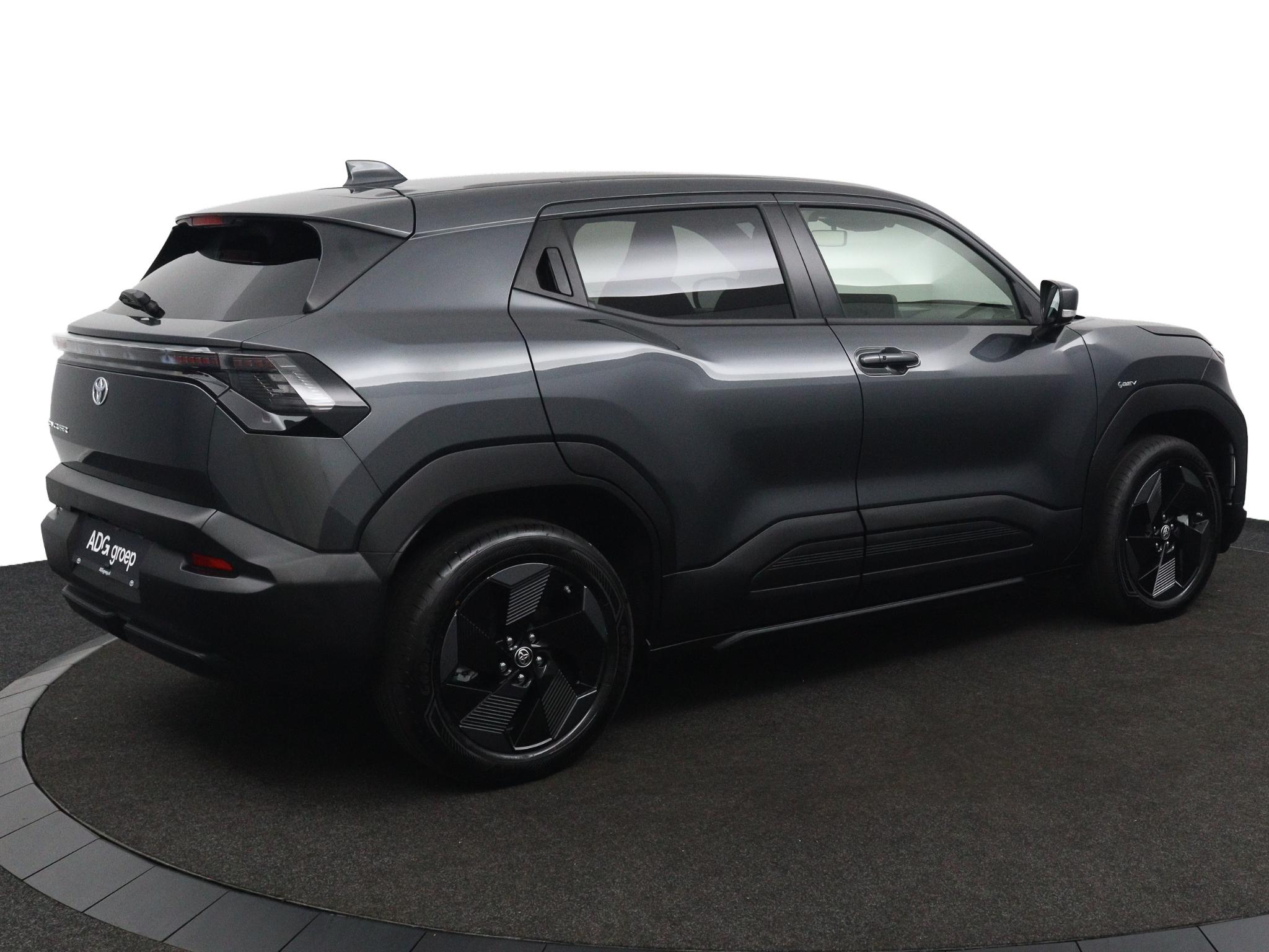 Toyota Urban Cruiser Dynamic 61 kWh - Afbeelding 2