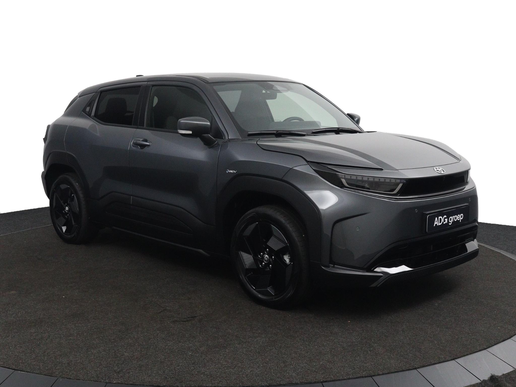 Toyota Urban Cruiser Dynamic 61 kWh - Afbeelding 3