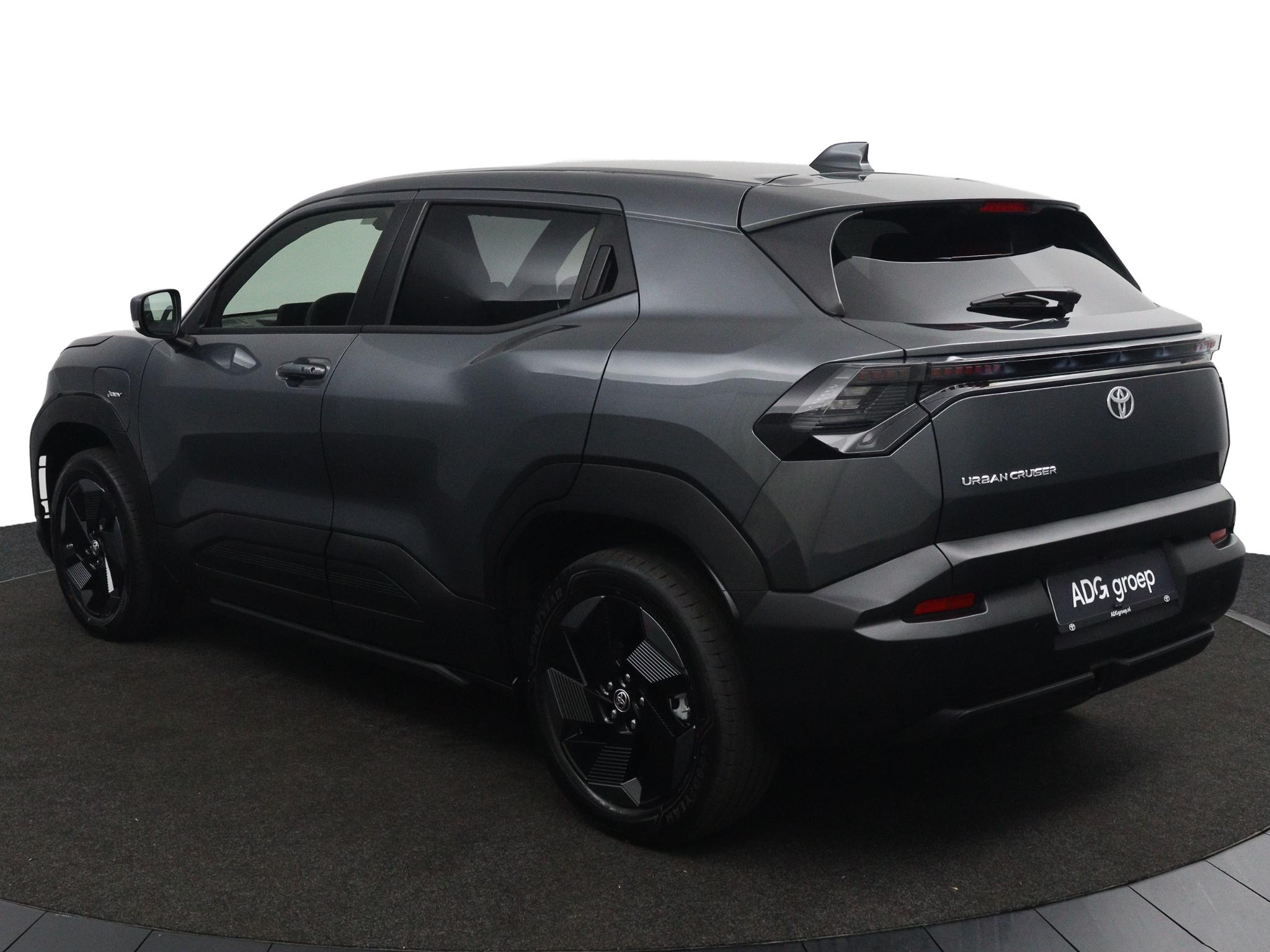 Toyota Urban Cruiser Dynamic 61 kWh - Afbeelding 4