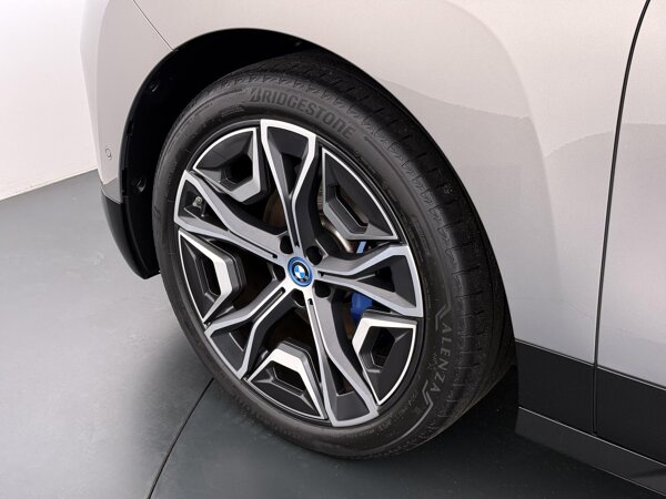 22 inch Aerodynamische wielen (styling 1021) in Multicolor Frozen Midnight Grey