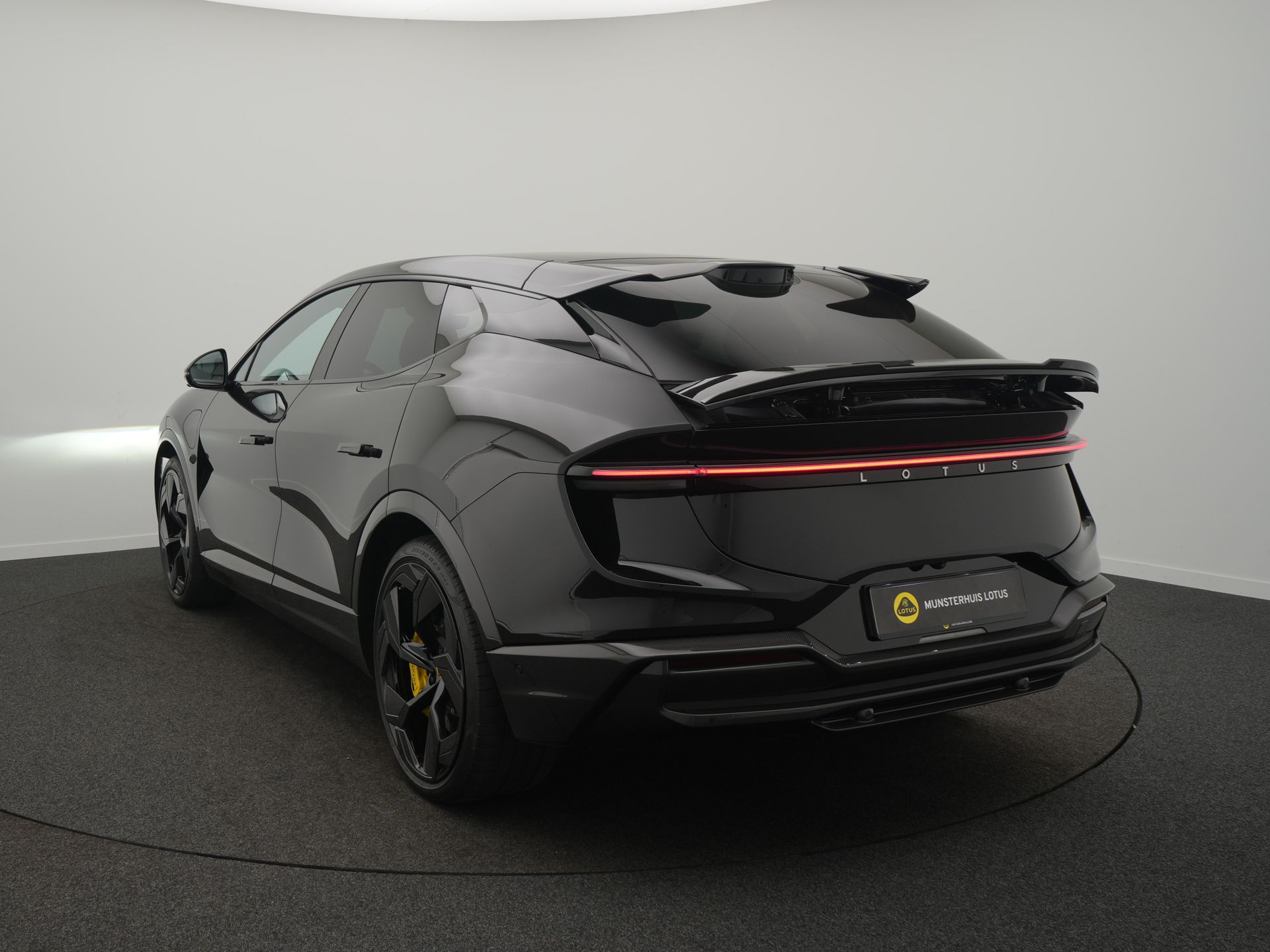 Lotus Eletre  - Afbeelding 3