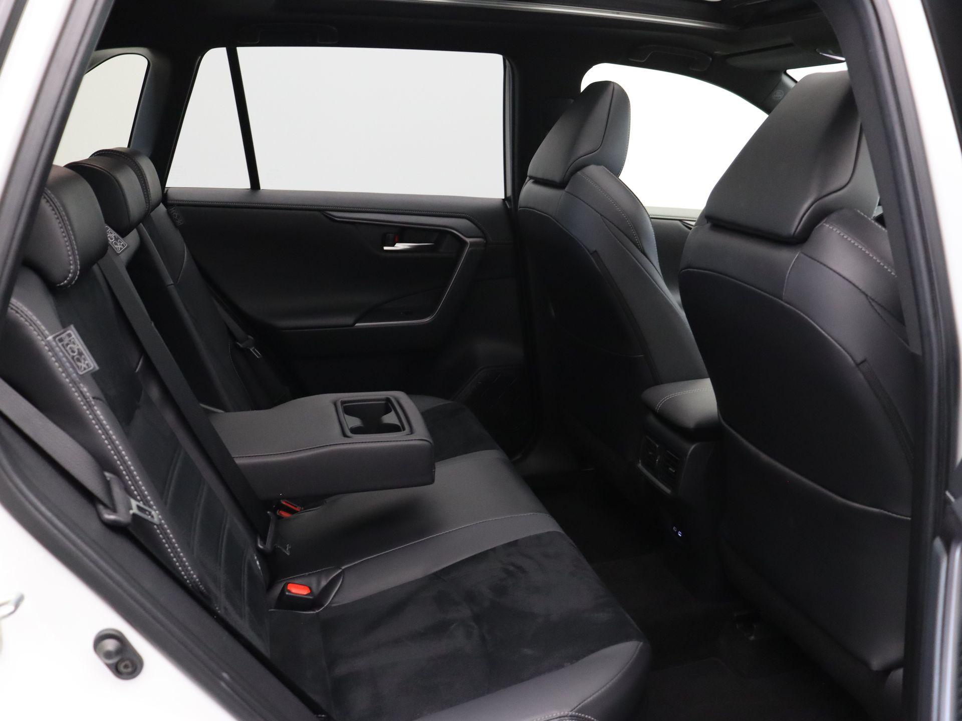Toyota RAV4 2.5 Hybrid AWD GR SPORT - Afbeelding 9