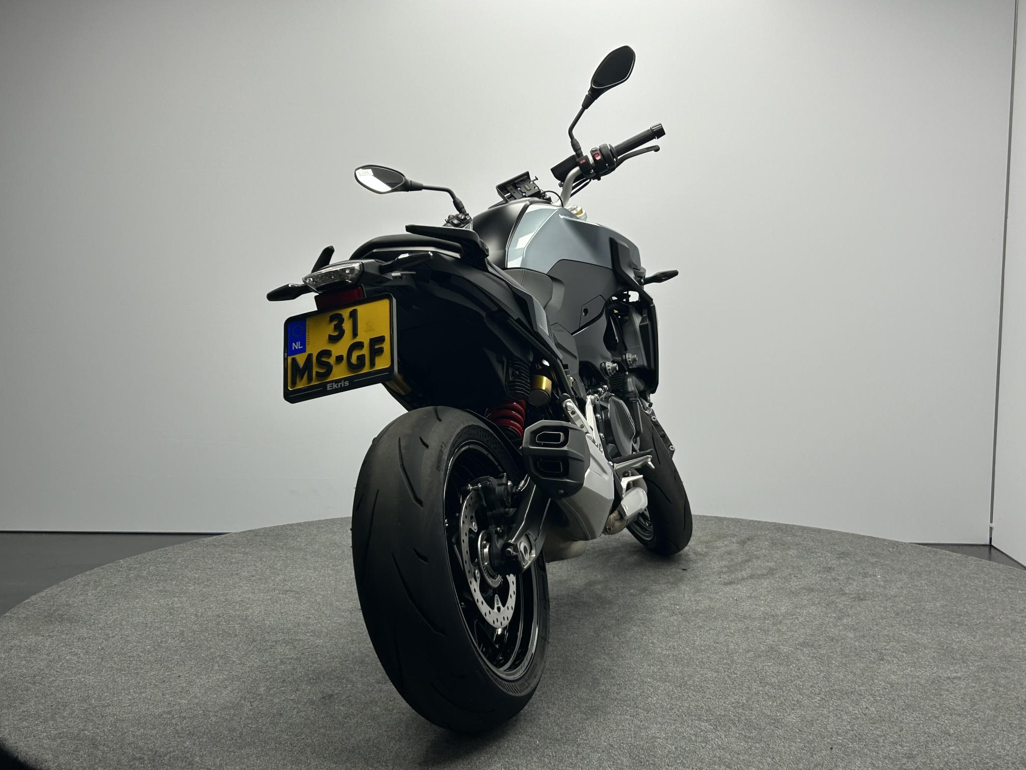 BMW F 900 R Exclusive - Afbeelding 4